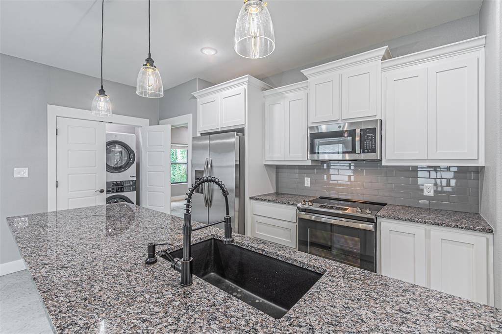 714 E Crawford Street, Denison, TX 75021