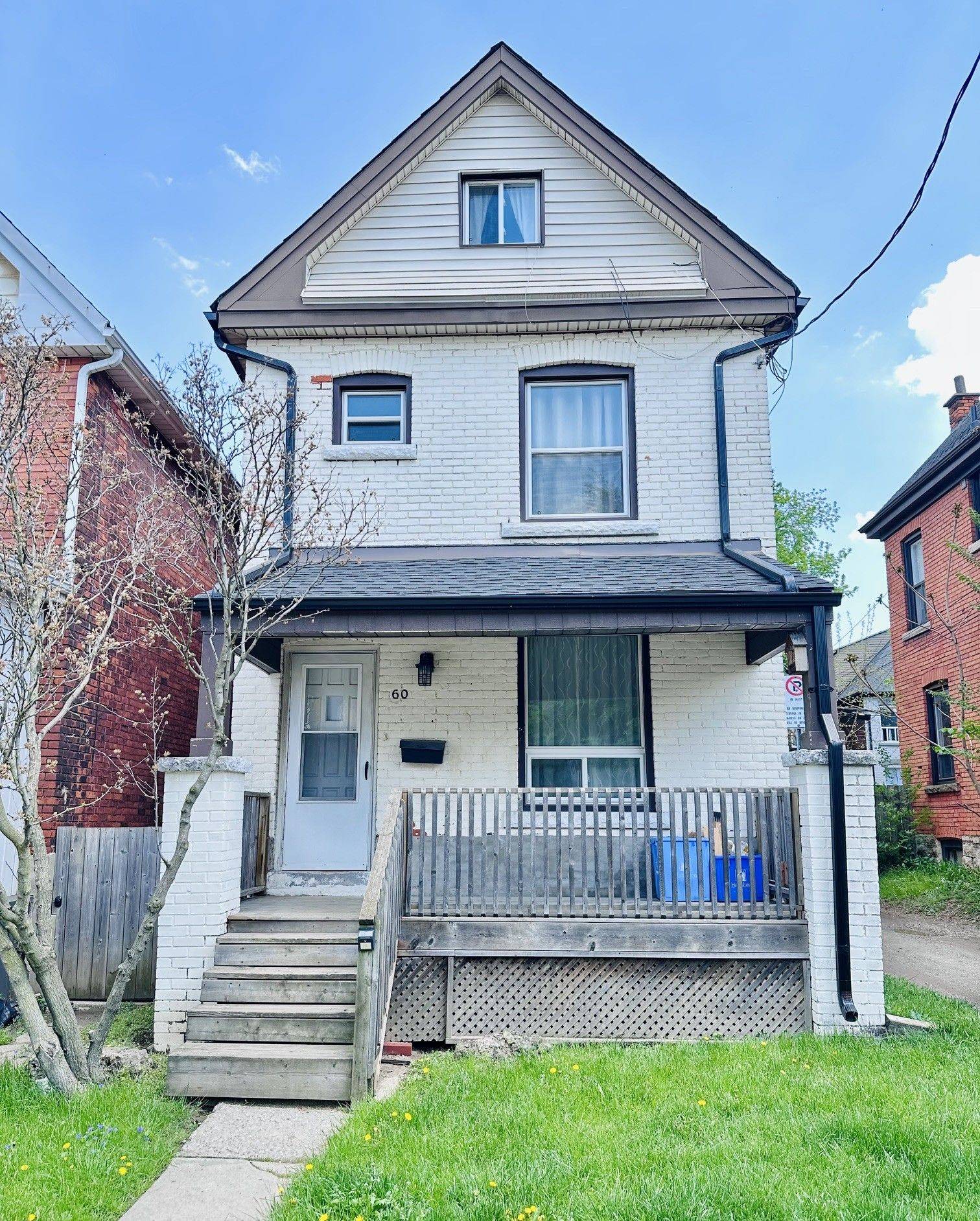60 Arthur AVE N, Hamilton, ON L8L 6C5