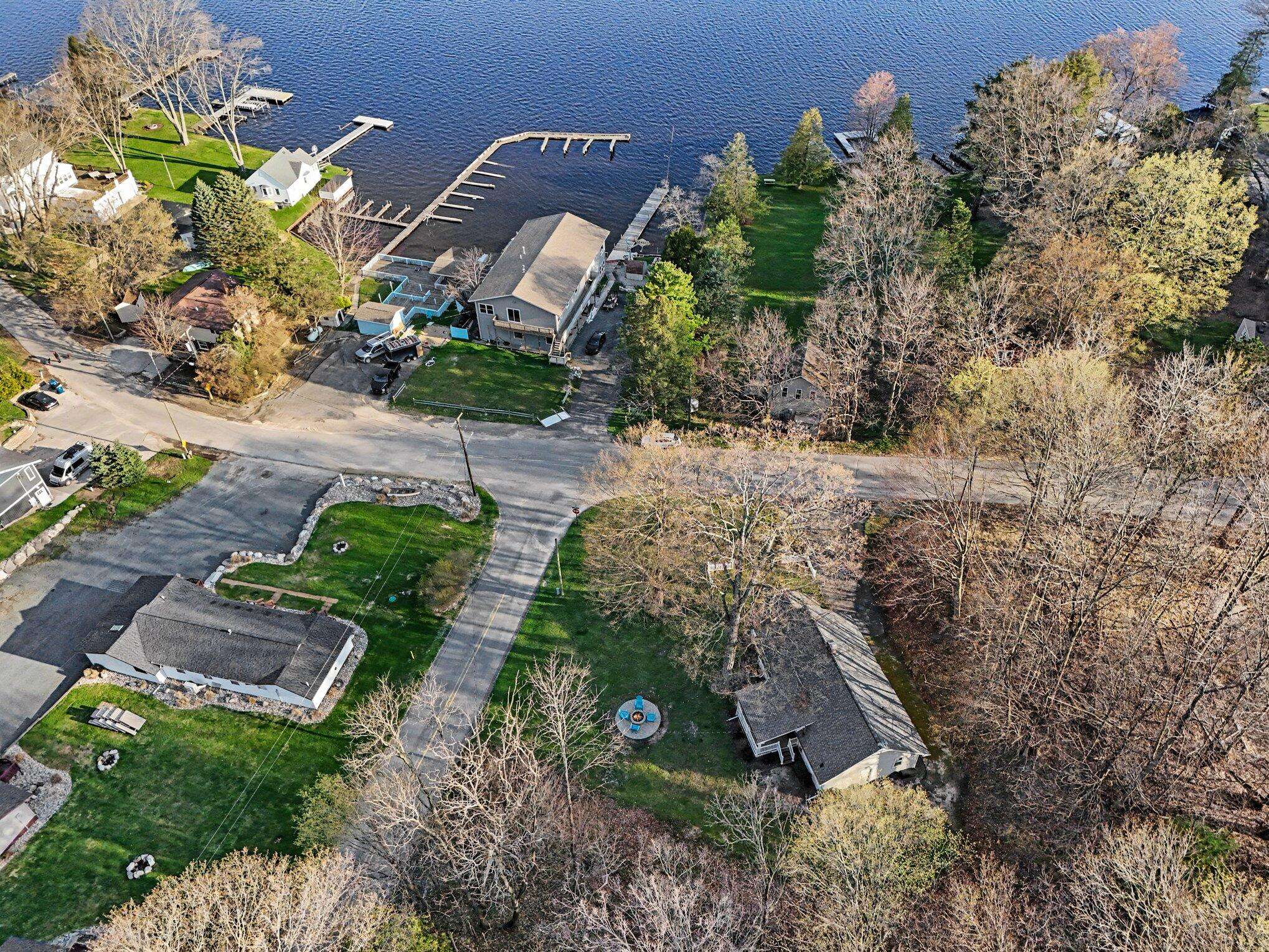 5989 Barnhart RD, Hamlin Twp, MI 49431