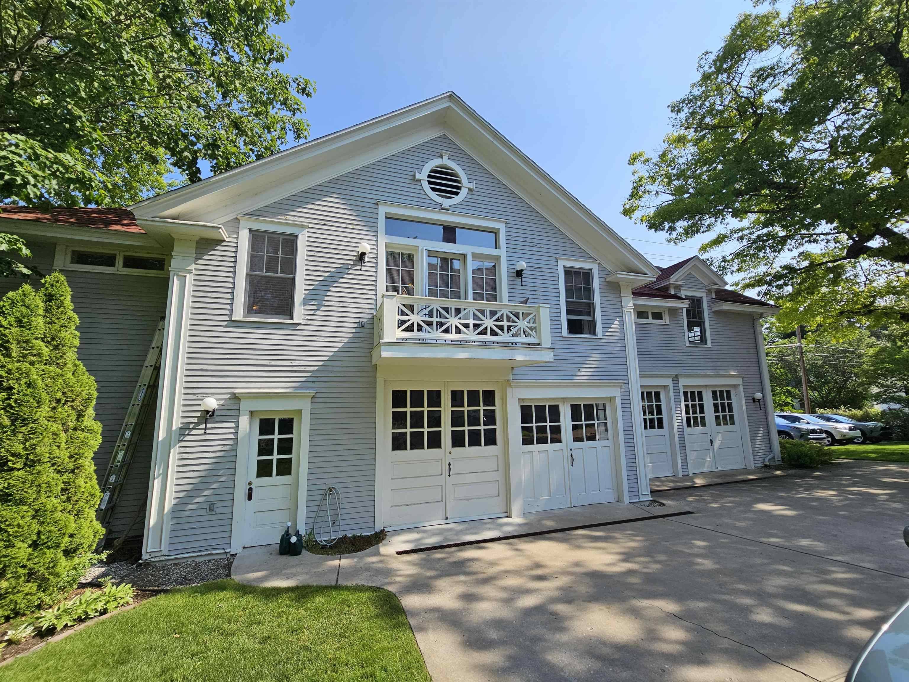 230 Wellington, Traverse City, MI 49686