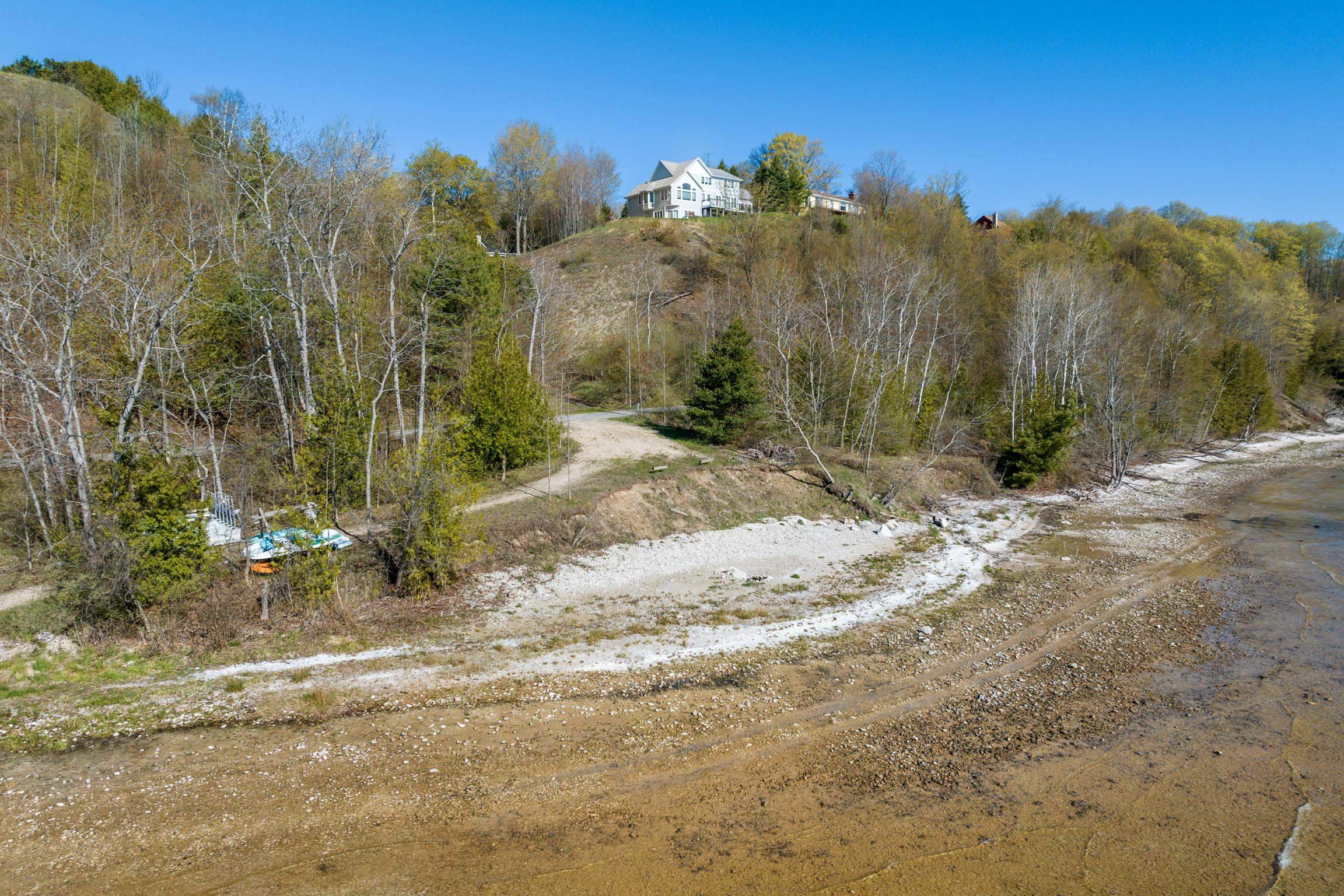 00 S Donnybrook RD, Suttons Bay Twp, MI 49682