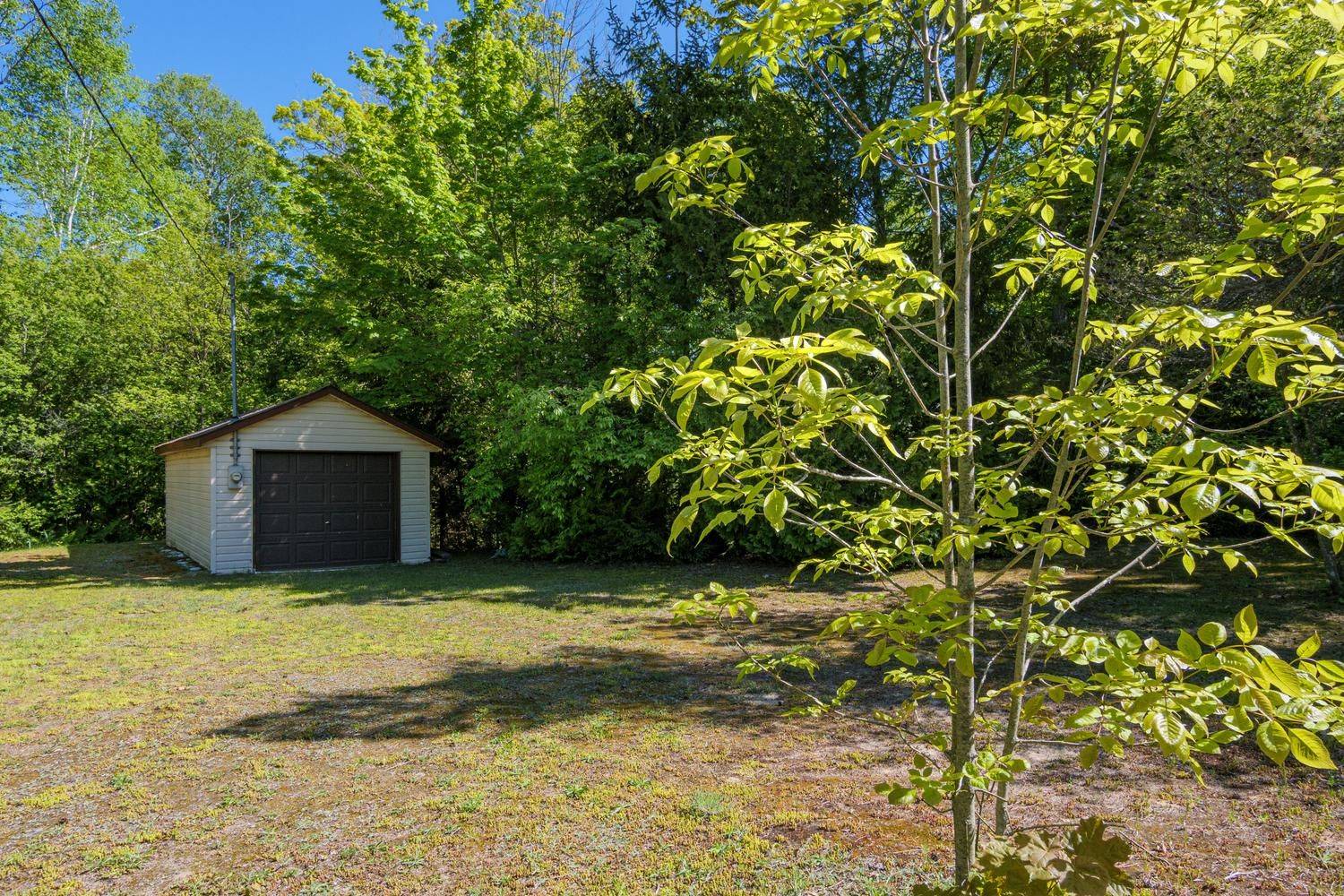 112 Symon AVE, South Bruce Peninsula, ON N0H 2T0
