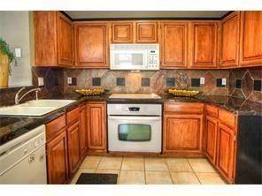 907 Canal, Irving, TX 75063