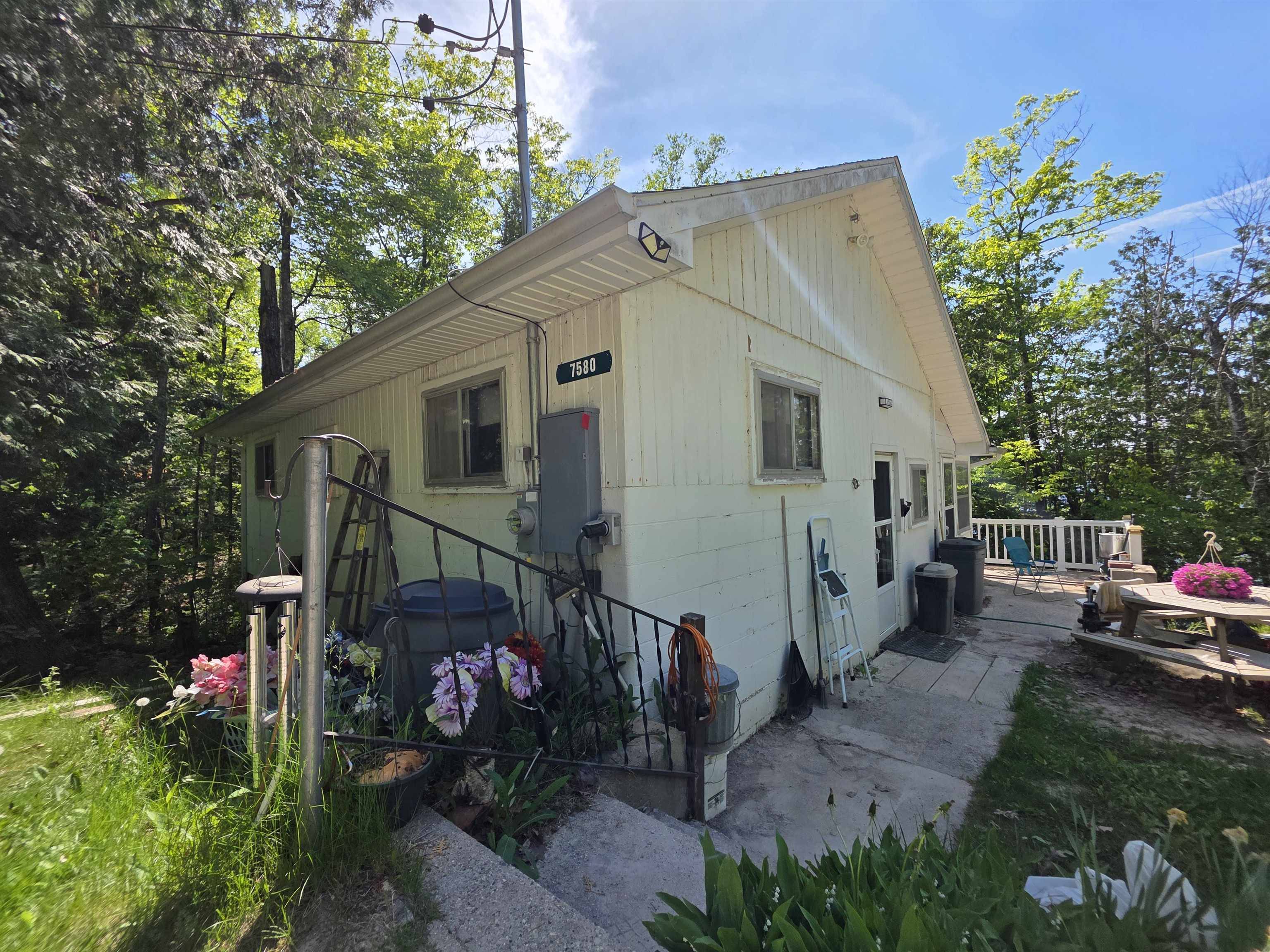 7580 O'Connor RD, Plainfield Twp, MI 48739