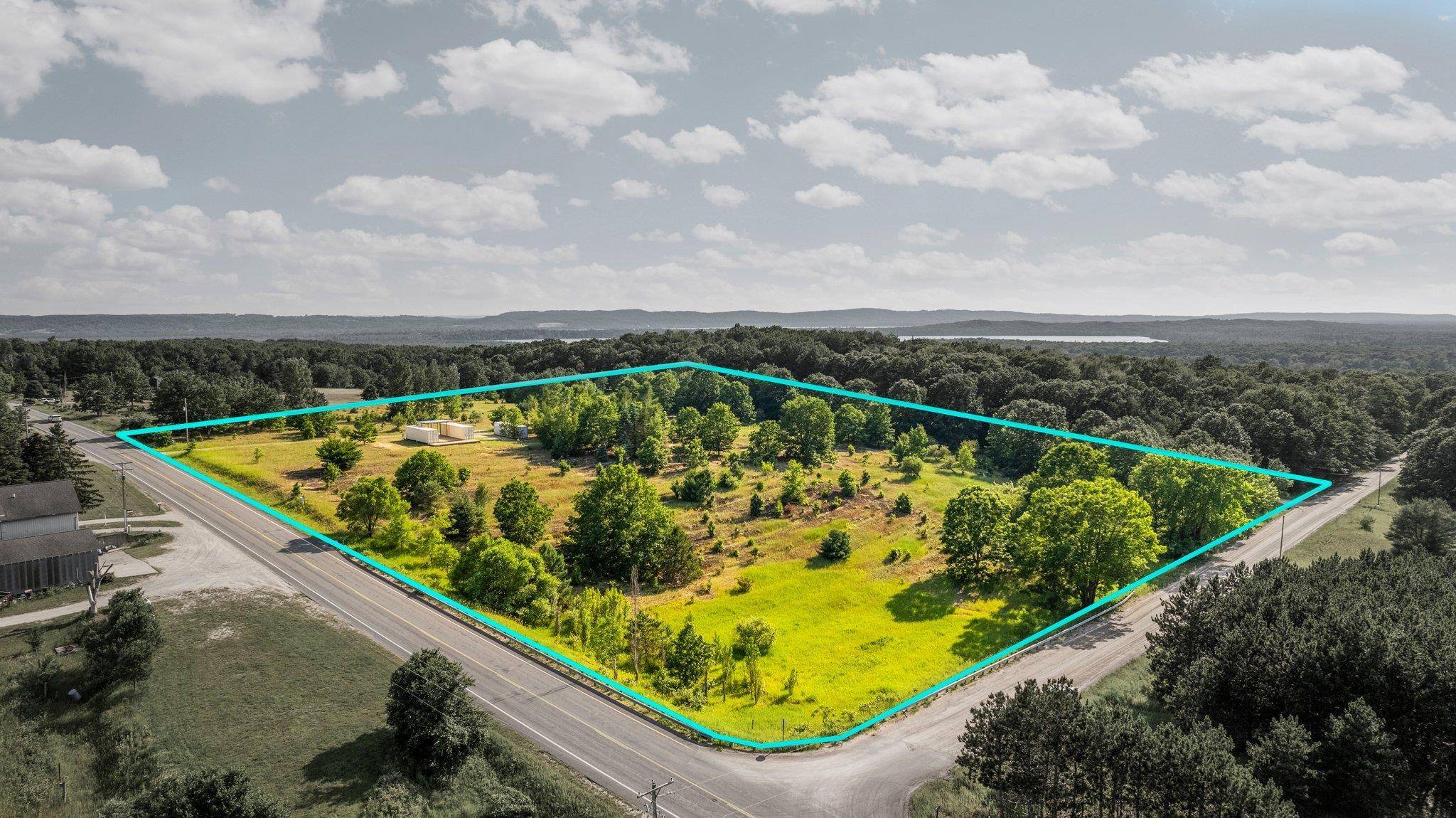 5896 Indian Hill RD, Platte Twp, MI 49640
