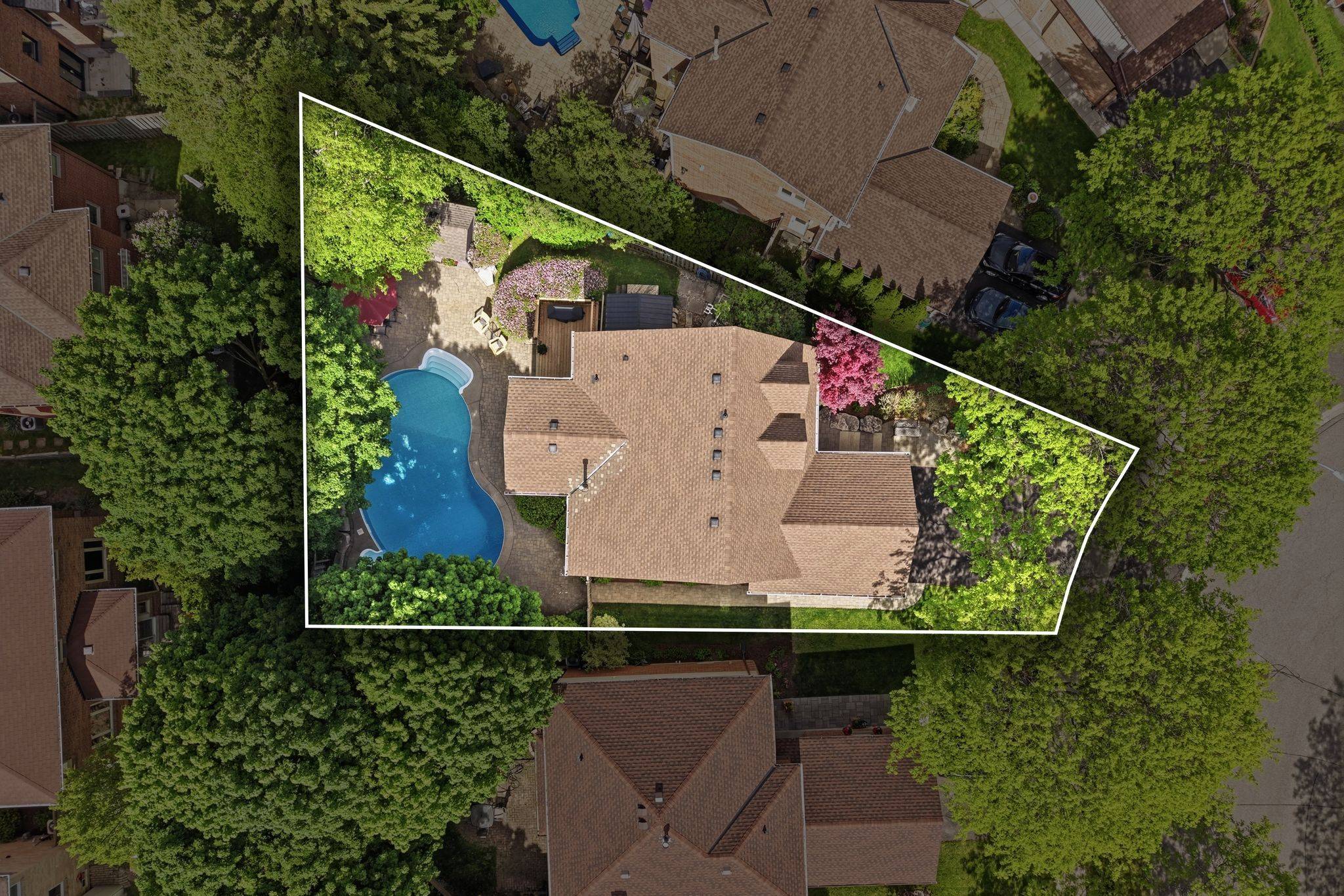 40 Moffat CRES, Aurora, ON L4G 4Z9