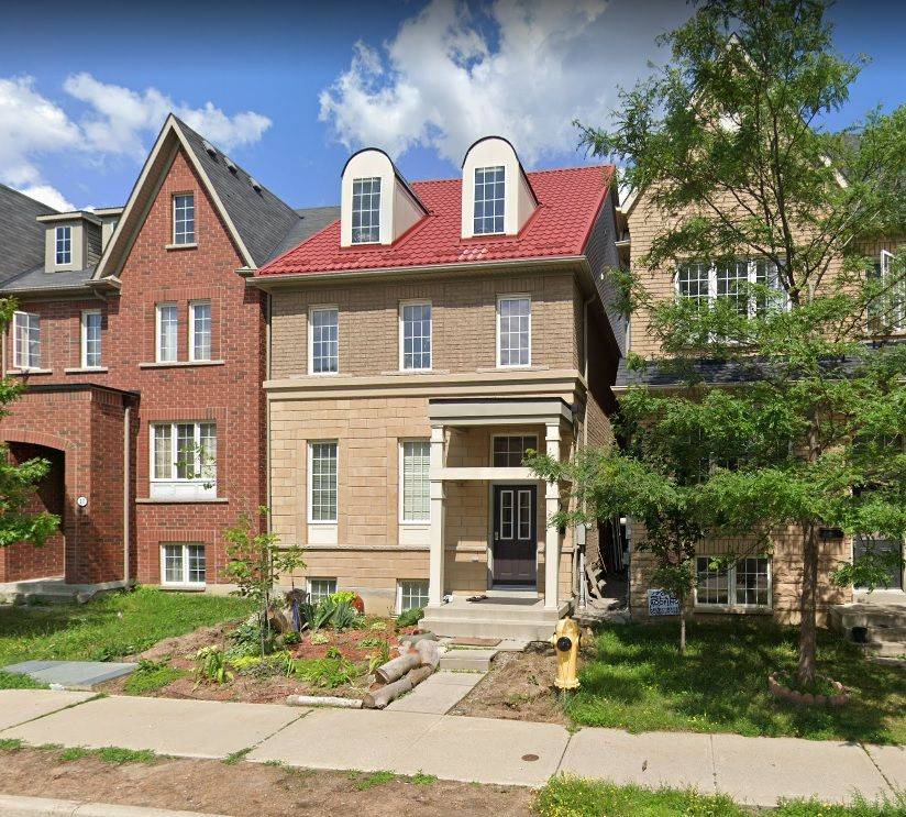 15 Hackett AVE, Toronto W05, ON M3J 0C7
