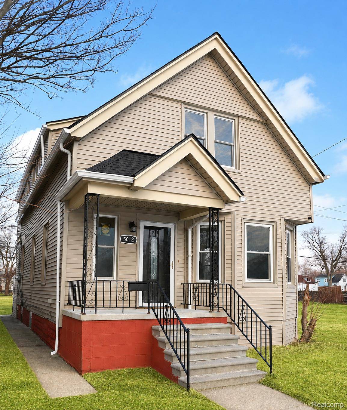 5012 Fischer ST, Detroit, MI 48213