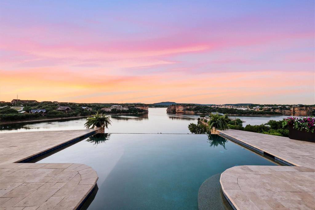 7085 W Hells Gate Drive, Possum Kingdom Lake, TX 76475