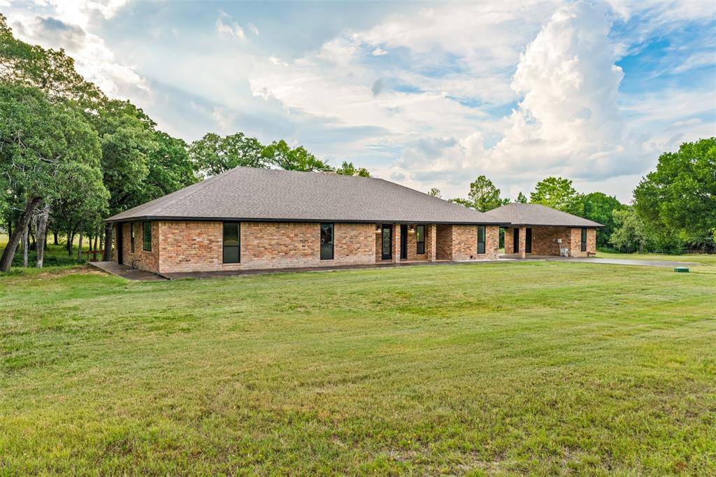 216 N Stovall Drive, Robinson, TX 76706