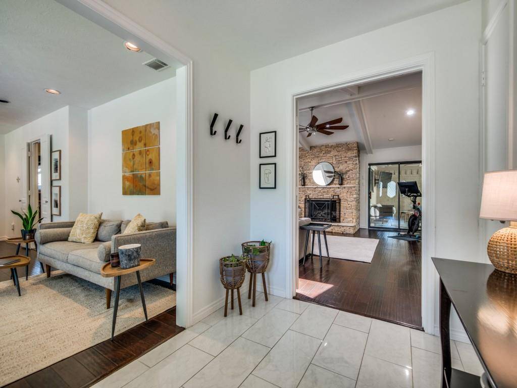 3709 Peter Pan Drive, Dallas, TX 75229