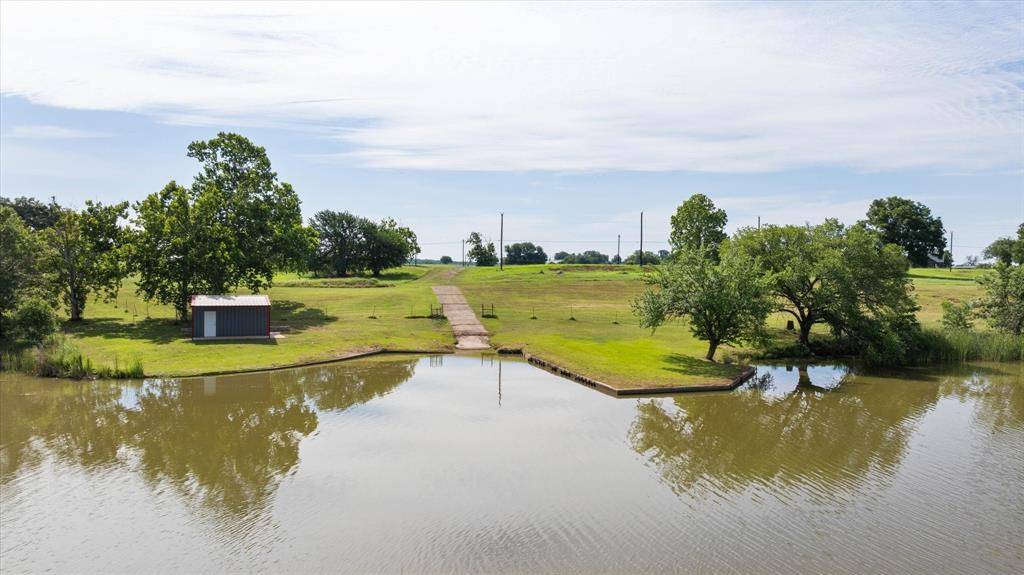 1810 Charlie Court, Granbury, TX 76049