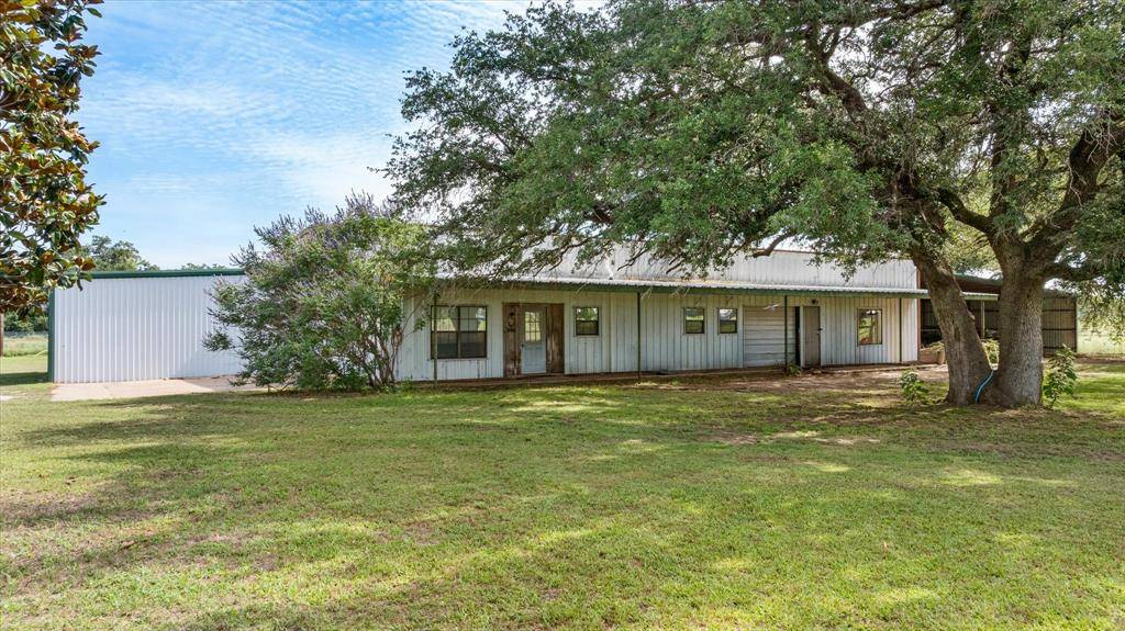 1810 Charlie Court, Granbury, TX 76049