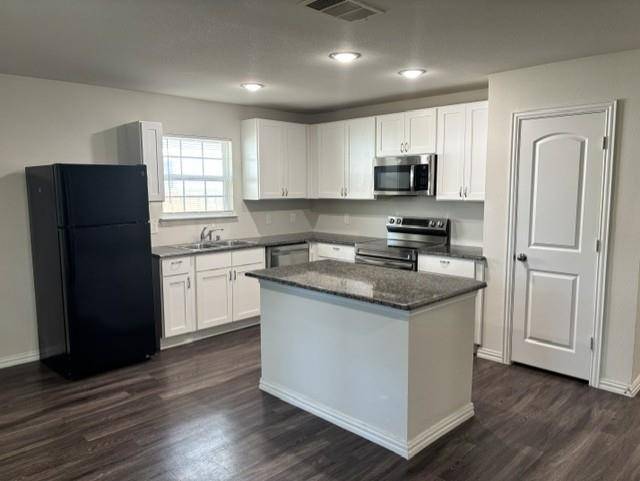 2927 Dorris Street, Dallas, TX 75215