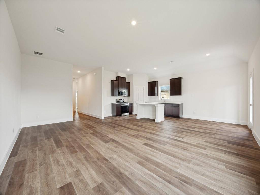 2411 Stonebriar Ln, Sherman, TX 75092