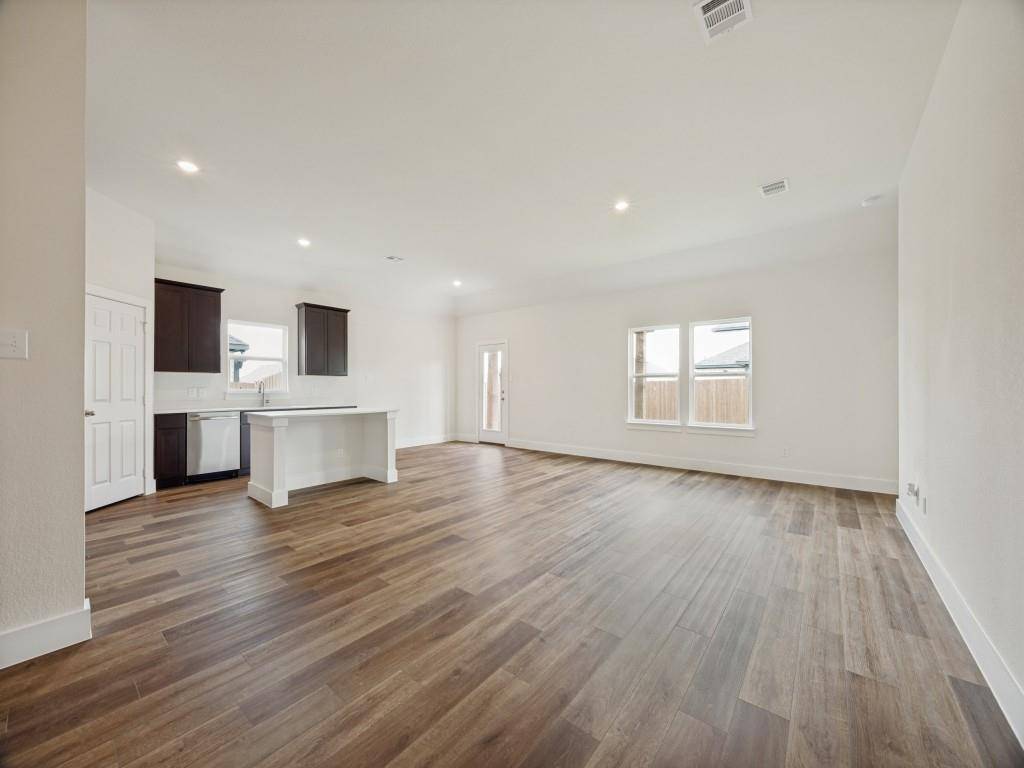 2411 Stonebriar Ln, Sherman, TX 75092