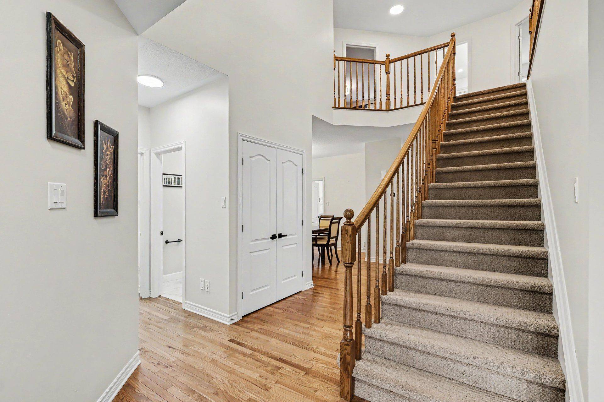 325 Creston Valley WAY, Blossom Park - Airport And Area, ON K1T 0G6
