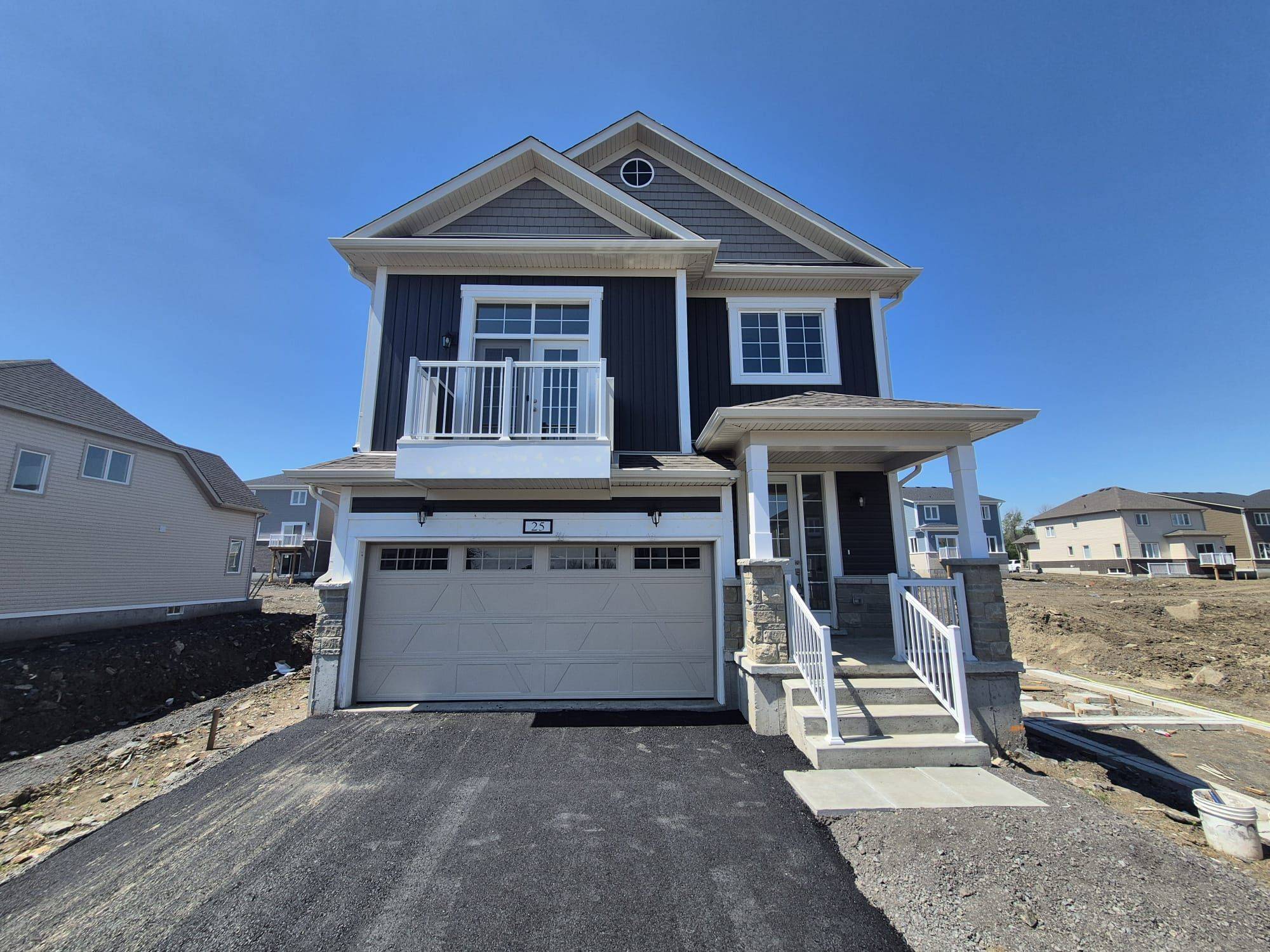 25 Royal Oak CRES, Loyalist, ON K0H 1G0