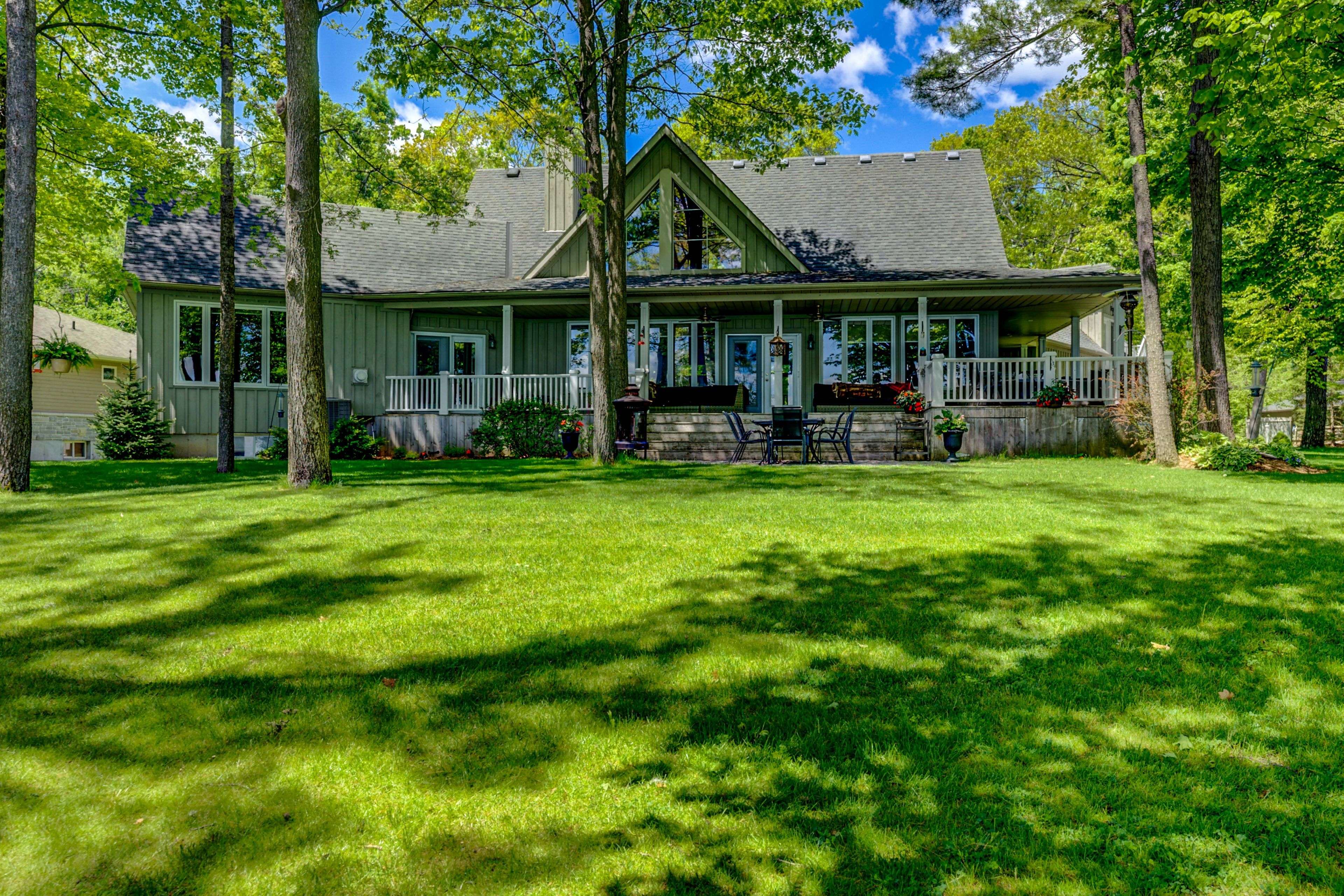 12 Edgewood DR, Kawartha Lakes, ON K0M 1N0