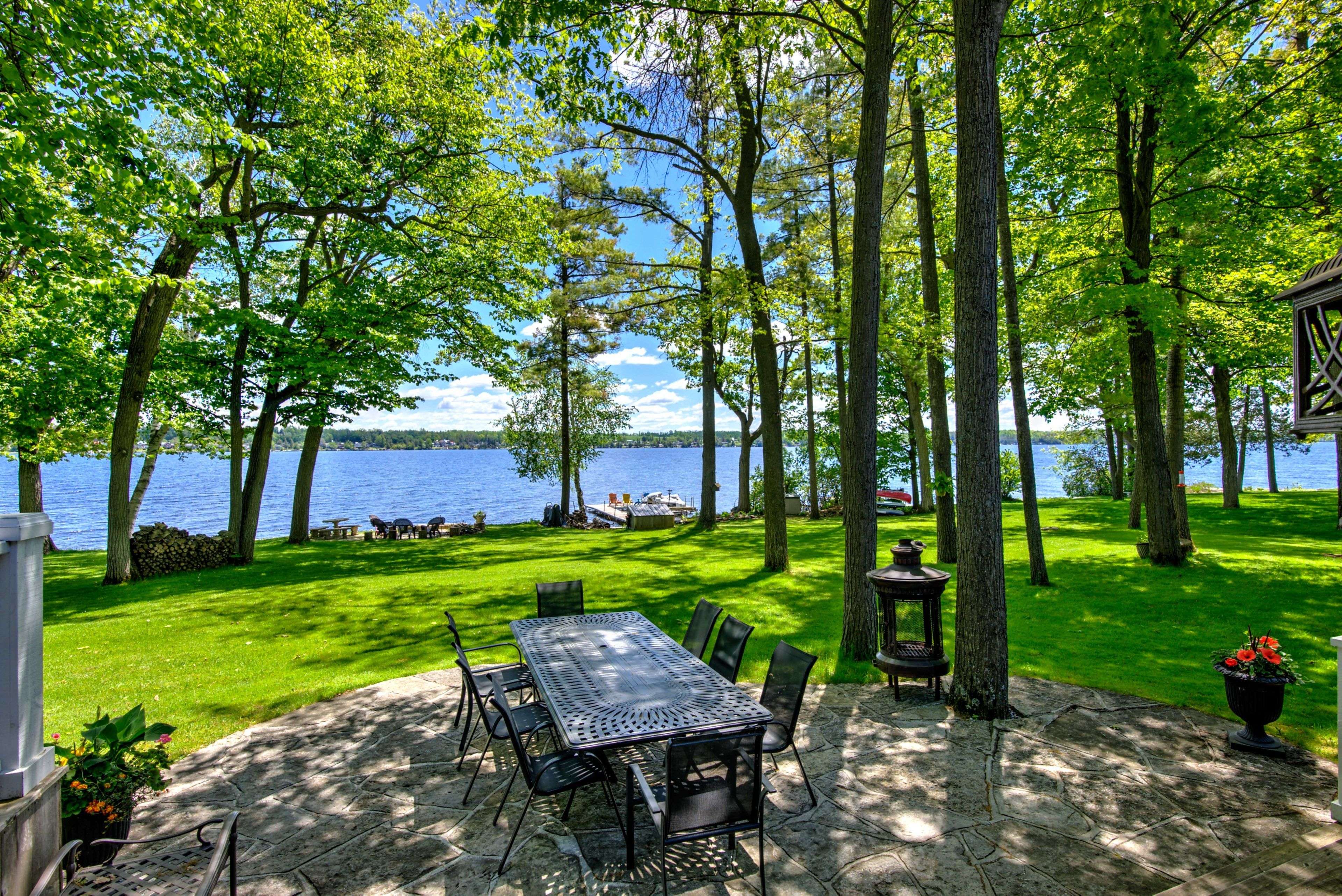 12 Edgewood DR, Kawartha Lakes, ON K0M 1N0