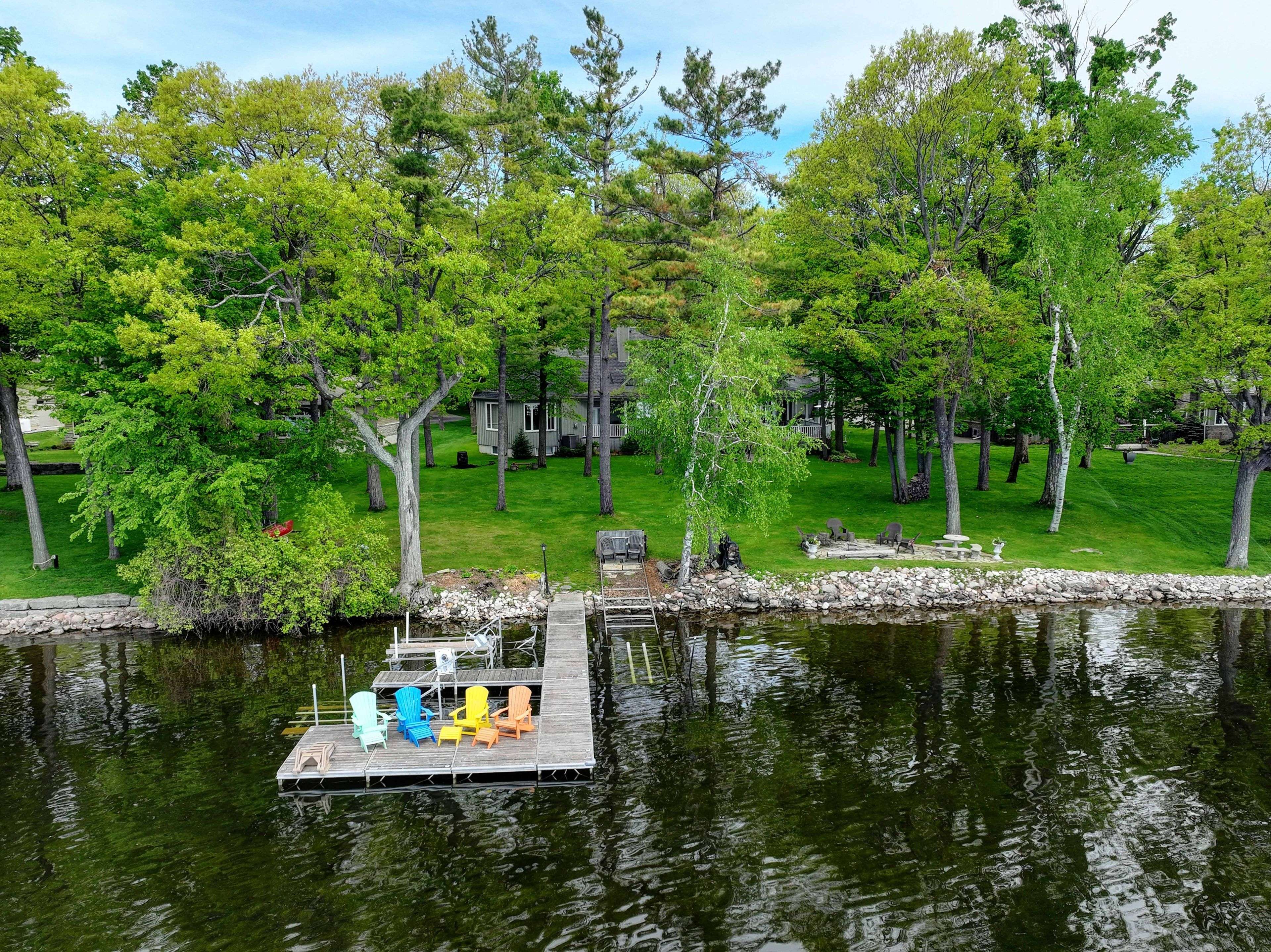 12 Edgewood DR, Kawartha Lakes, ON K0M 1N0