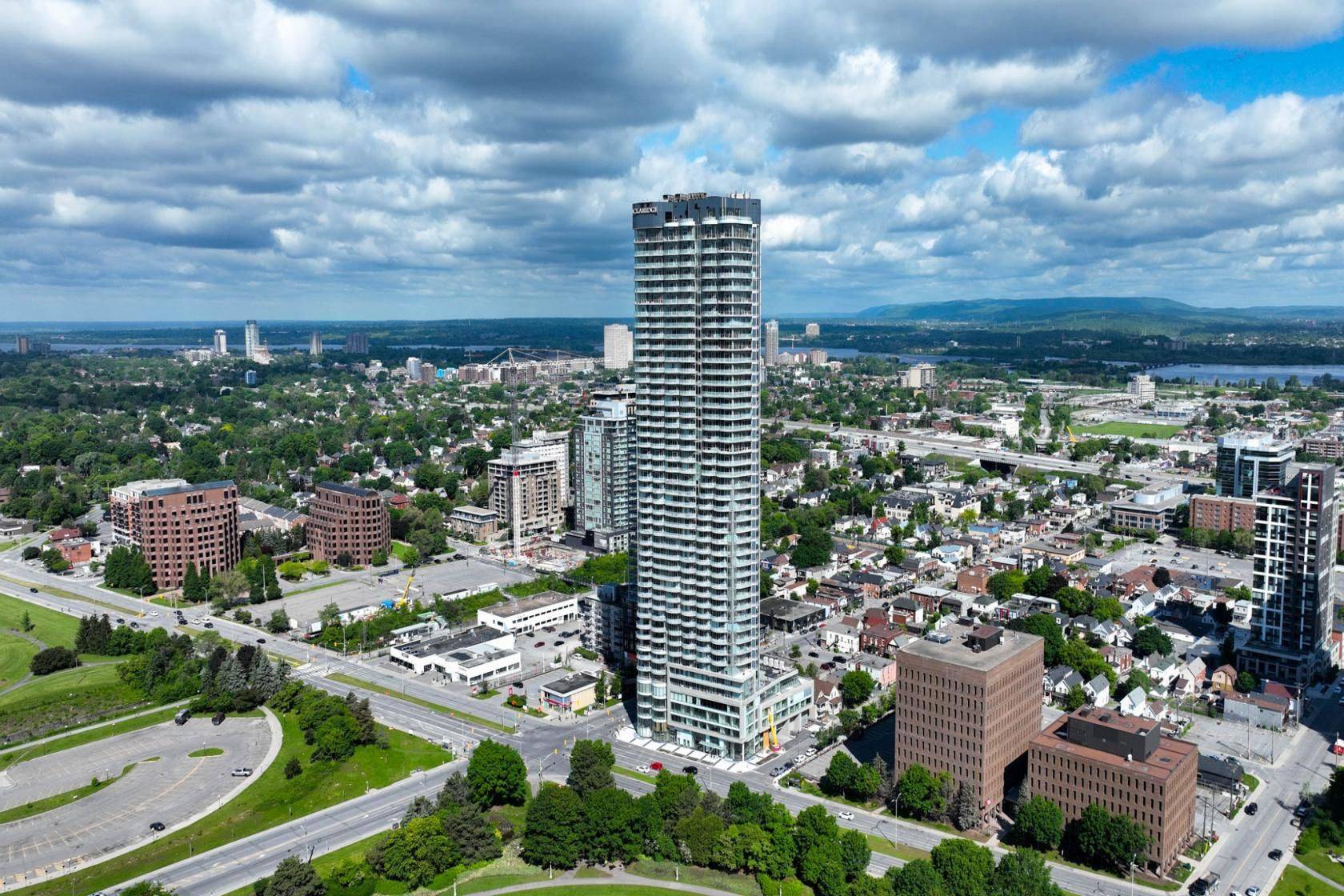 805 CARLING AVE #3903, Dows Lake - Civic Hospital And Area, ON K1S 5W9