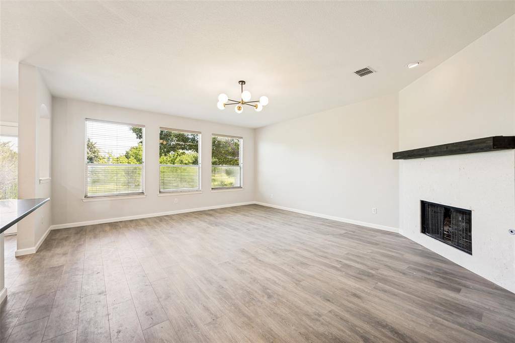 5205 Bay View Drive, Fort Worth, TX 76244