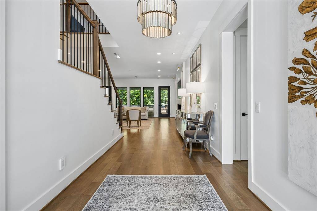 5105 Del Roy Drive, Dallas, TX 75229