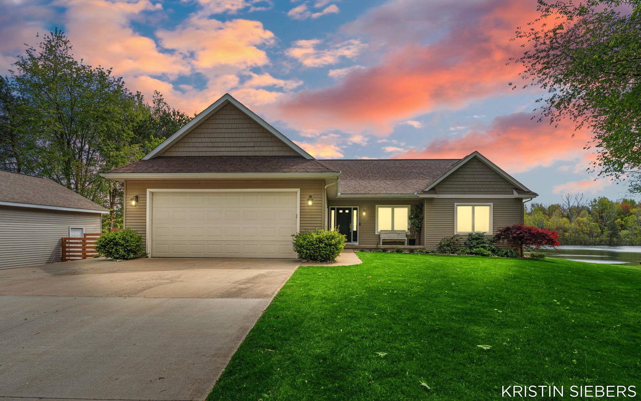 9760 Jade DR, Allendale Twp, MI 49401