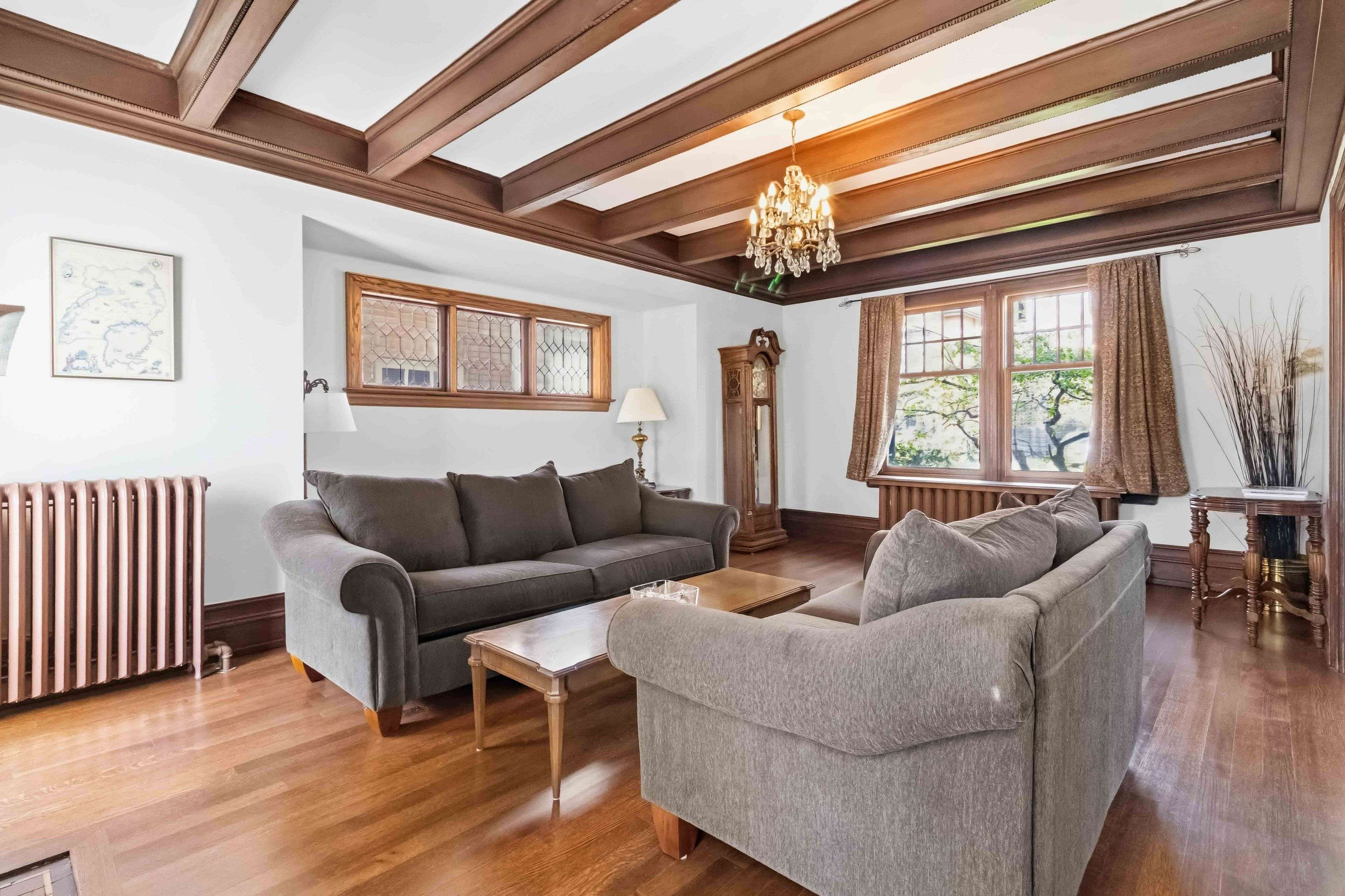 41 Nanton AVE, Toronto C09, ON M4W 2Y8