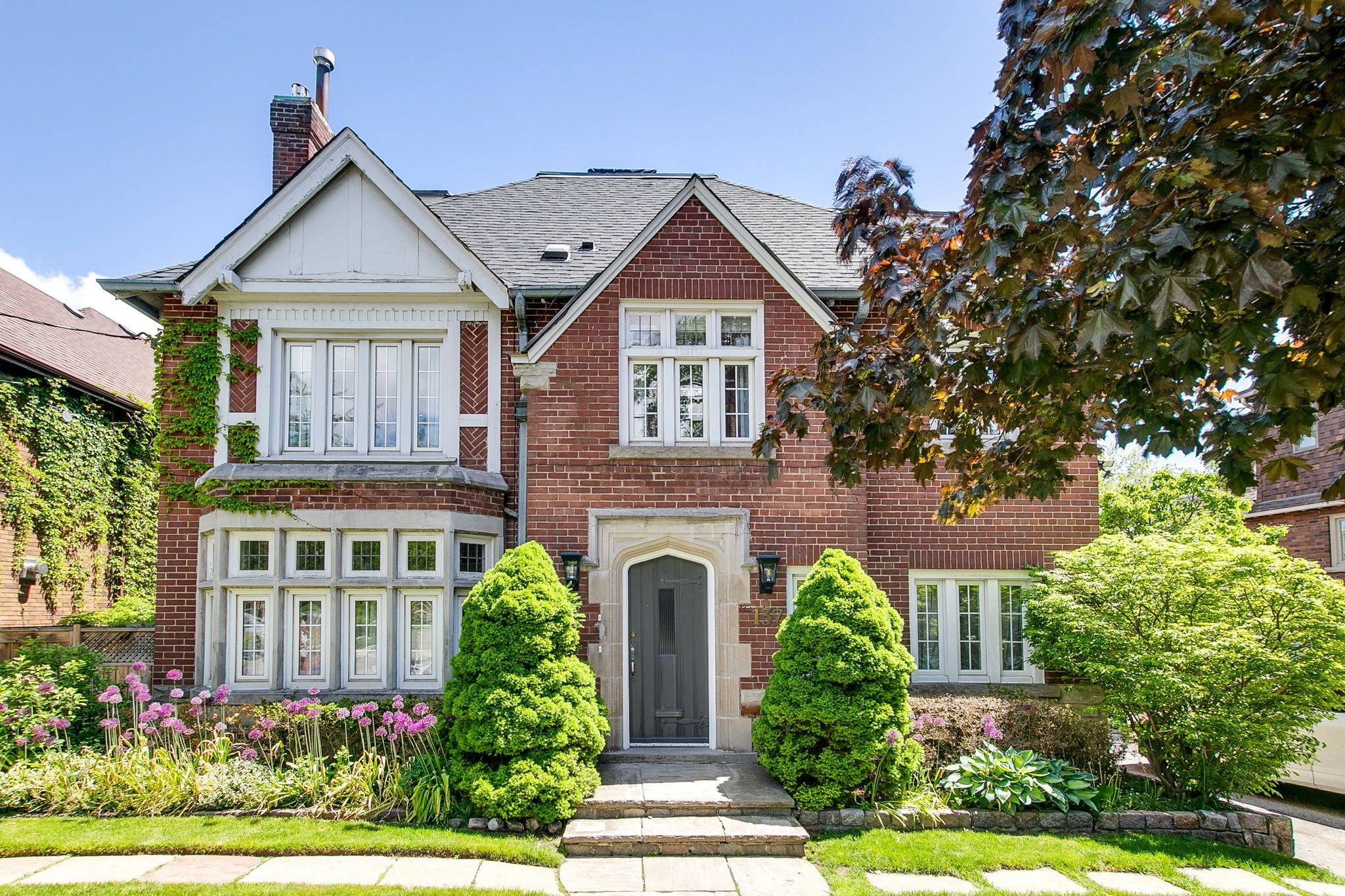 137 Highbourne RD, Toronto C03, ON M5P 2J8