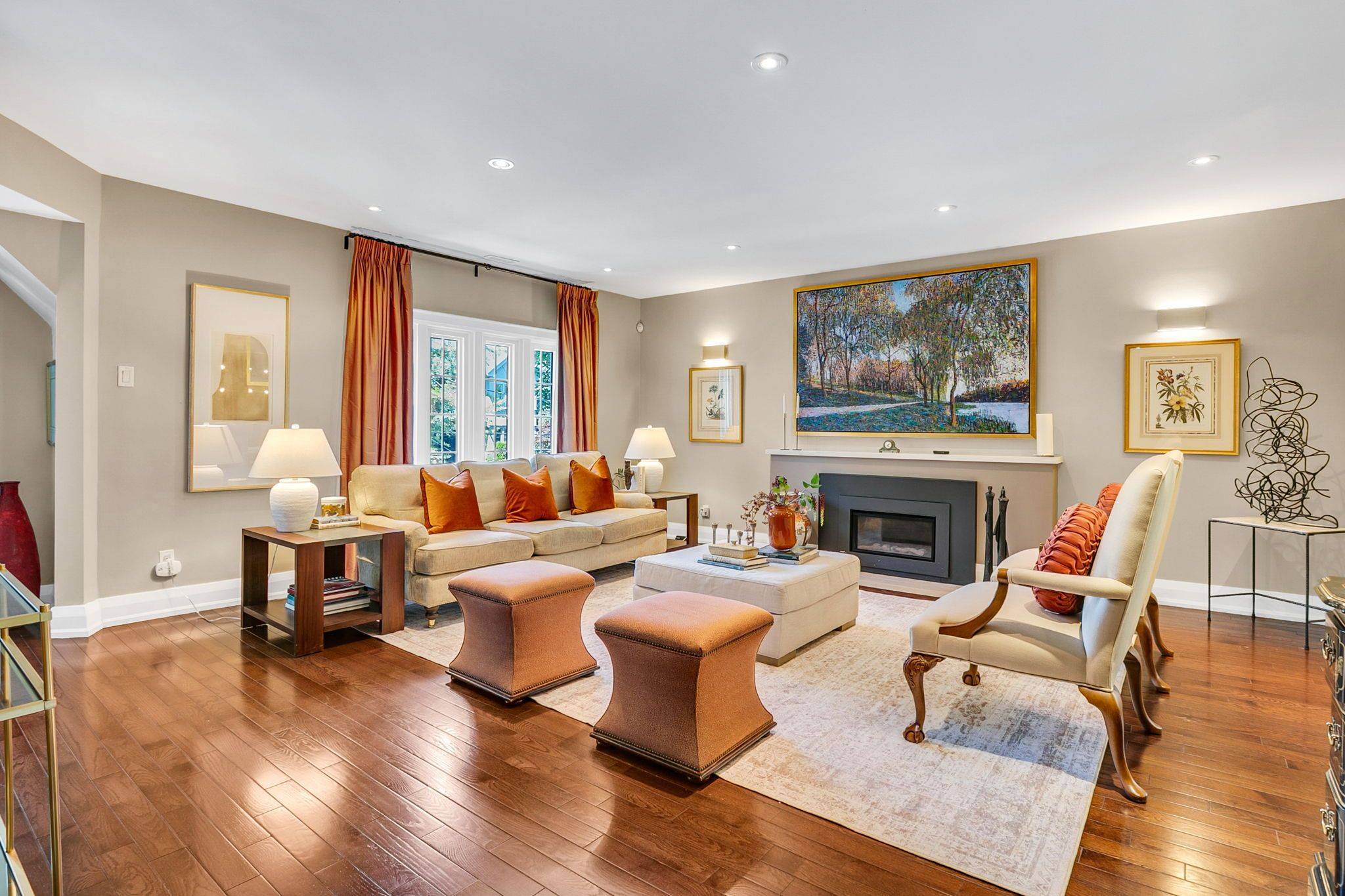 137 Highbourne RD, Toronto C03, ON M5P 2J8