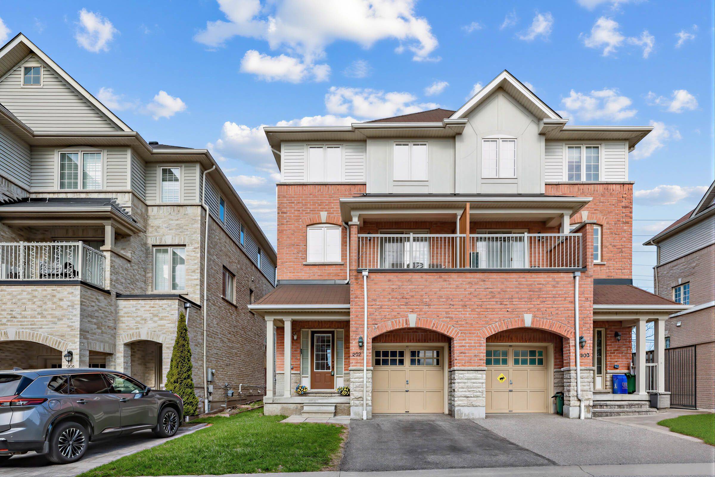 902 Audley RD N, Ajax, ON L1Z 0N2