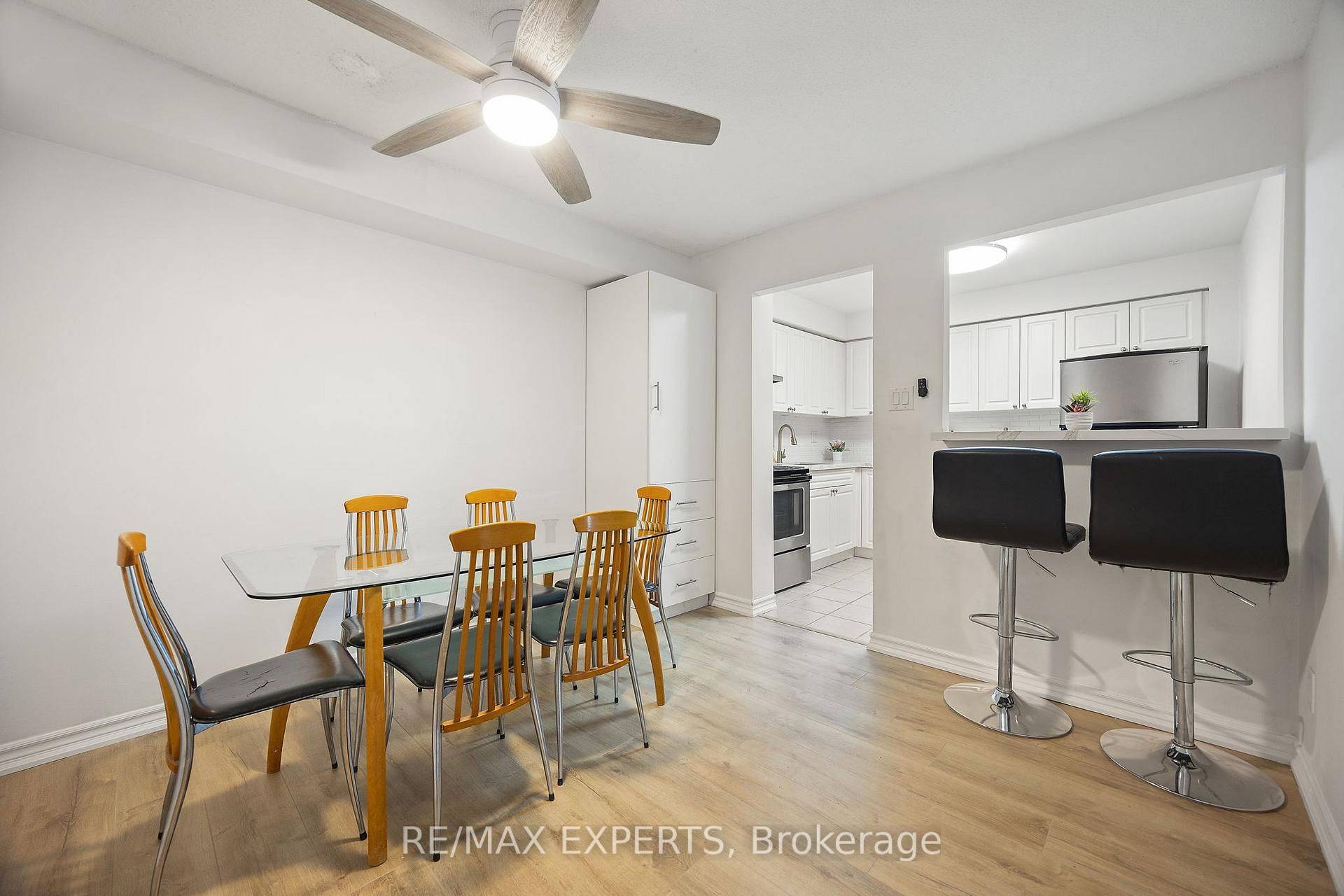 242 Milestone CRES, Aurora, ON L4G 3M2