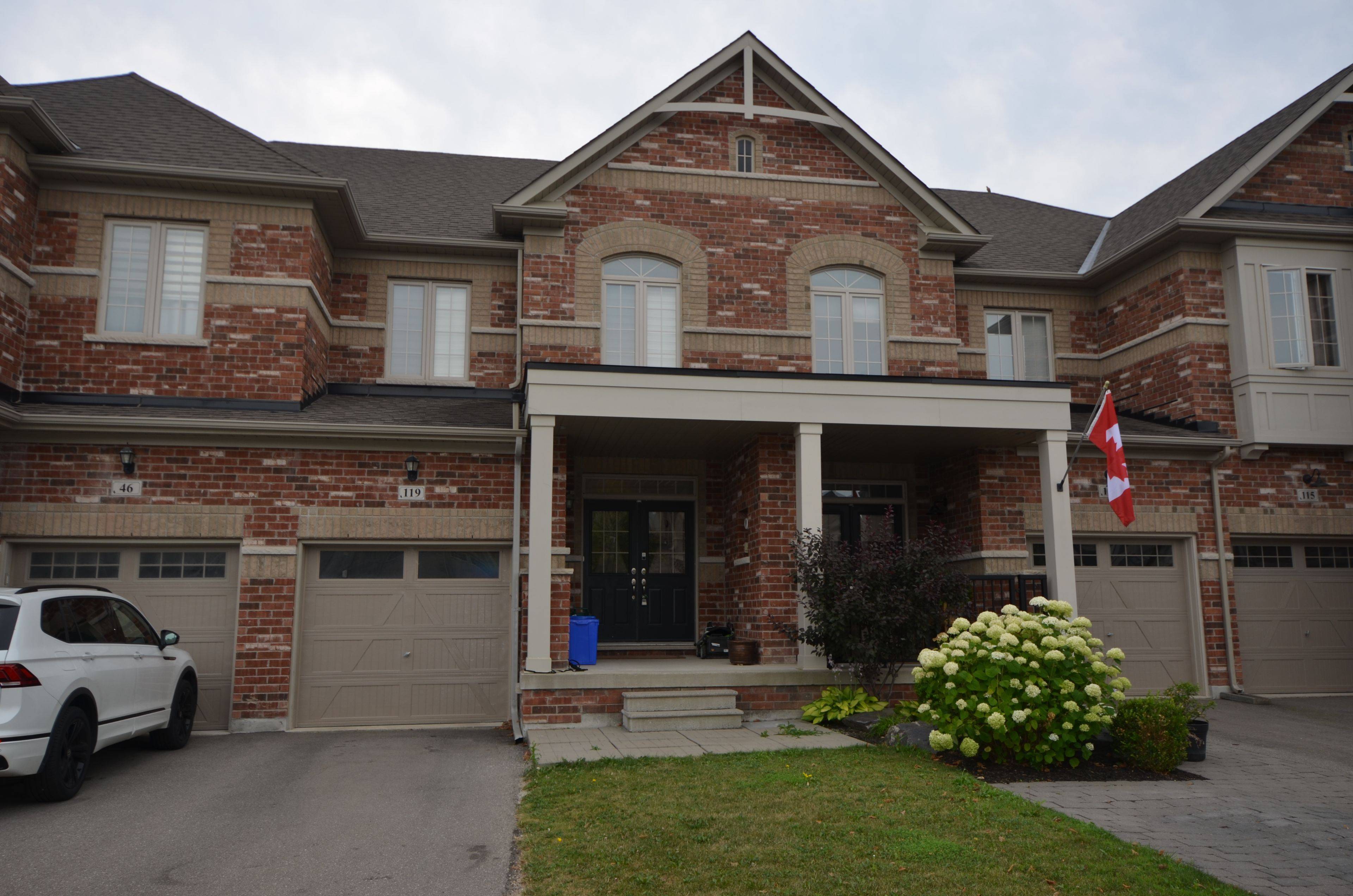 119 Rothwell ST, Aurora, ON L4G 0V8