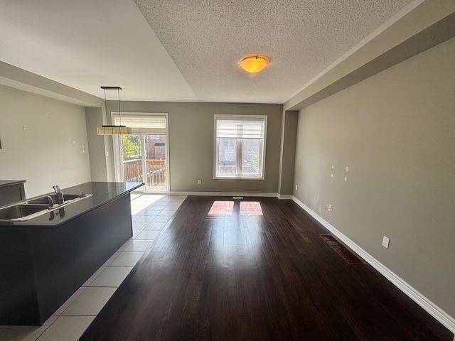 119 Rothwell ST, Aurora, ON L4G 0V8