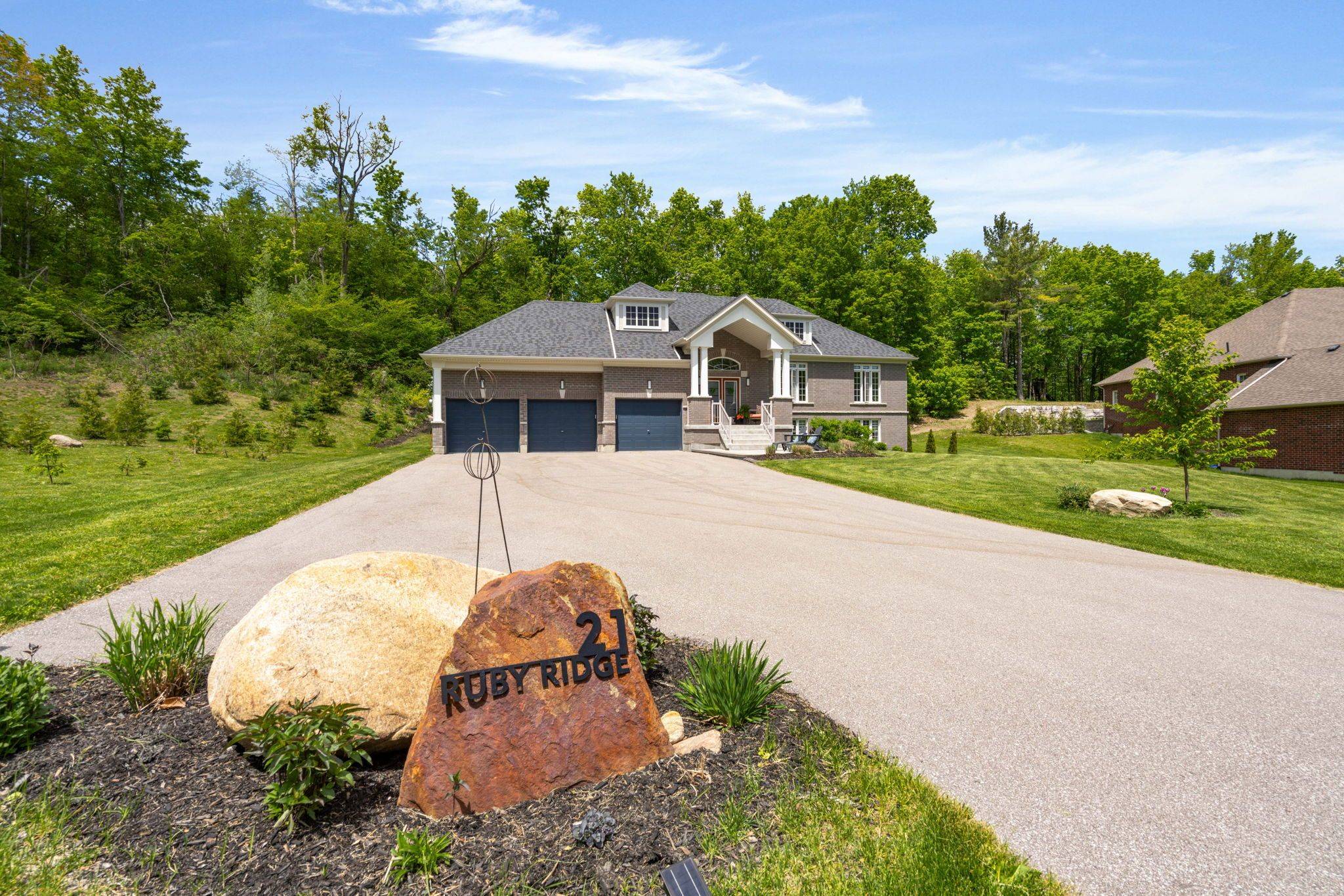 21 Ruby RDG, Oro-medonte, ON L0L 2E0