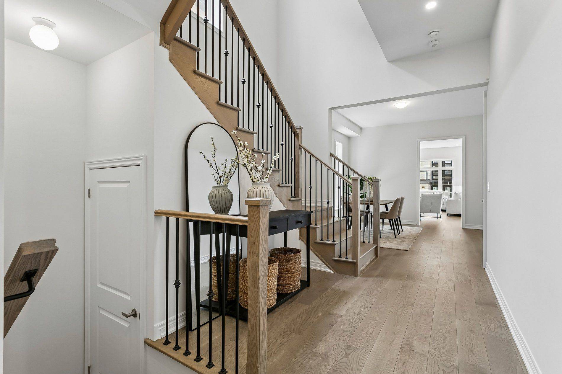 3266 Millicent AVE, Oakville, ON L6H 0V8