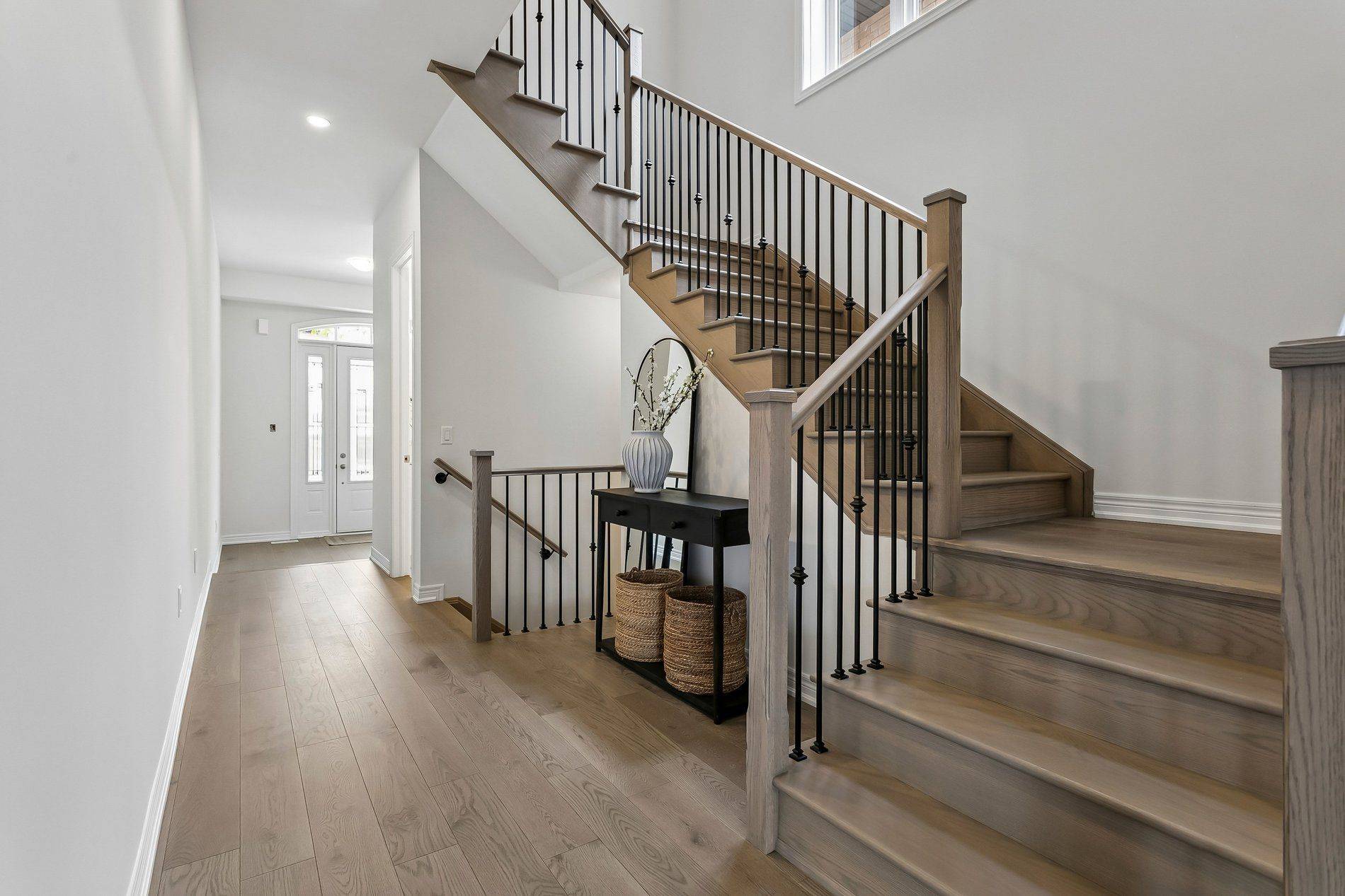 3266 Millicent AVE, Oakville, ON L6H 0V8