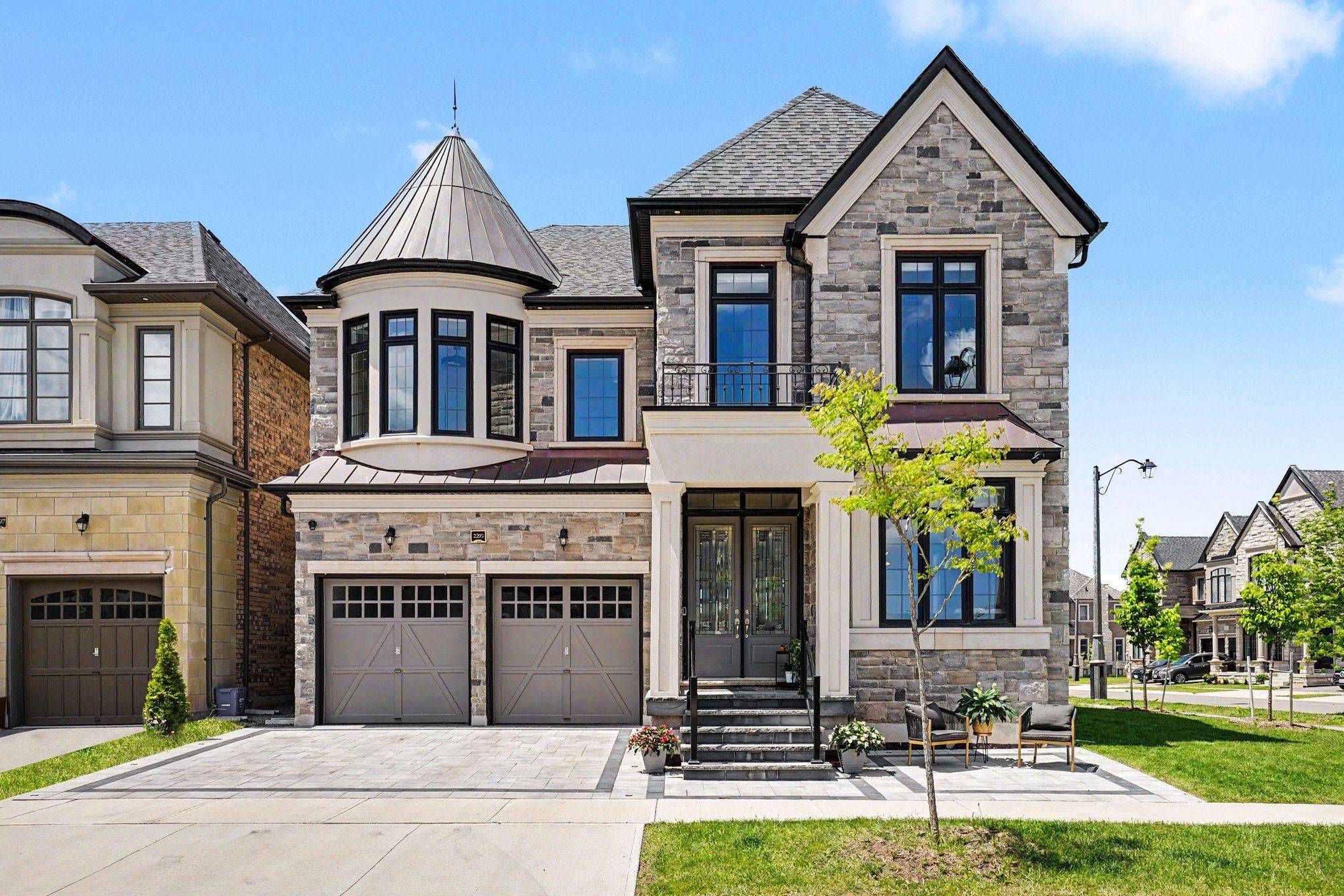 2293 Charles Cornwall AVE, Oakville, ON L6M 5M6