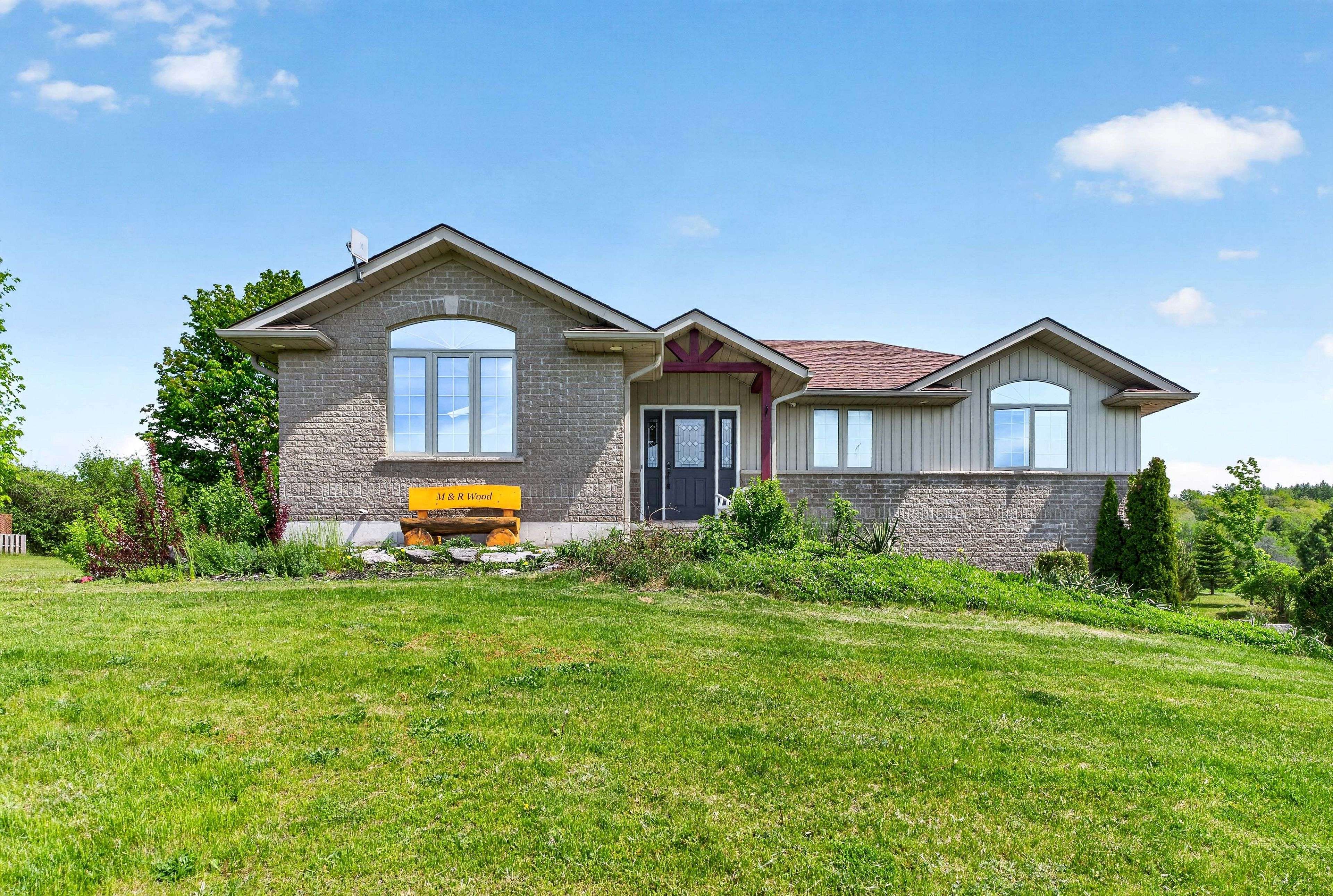 849 Oak Lake RD, Quinte West, ON K0K 3E0