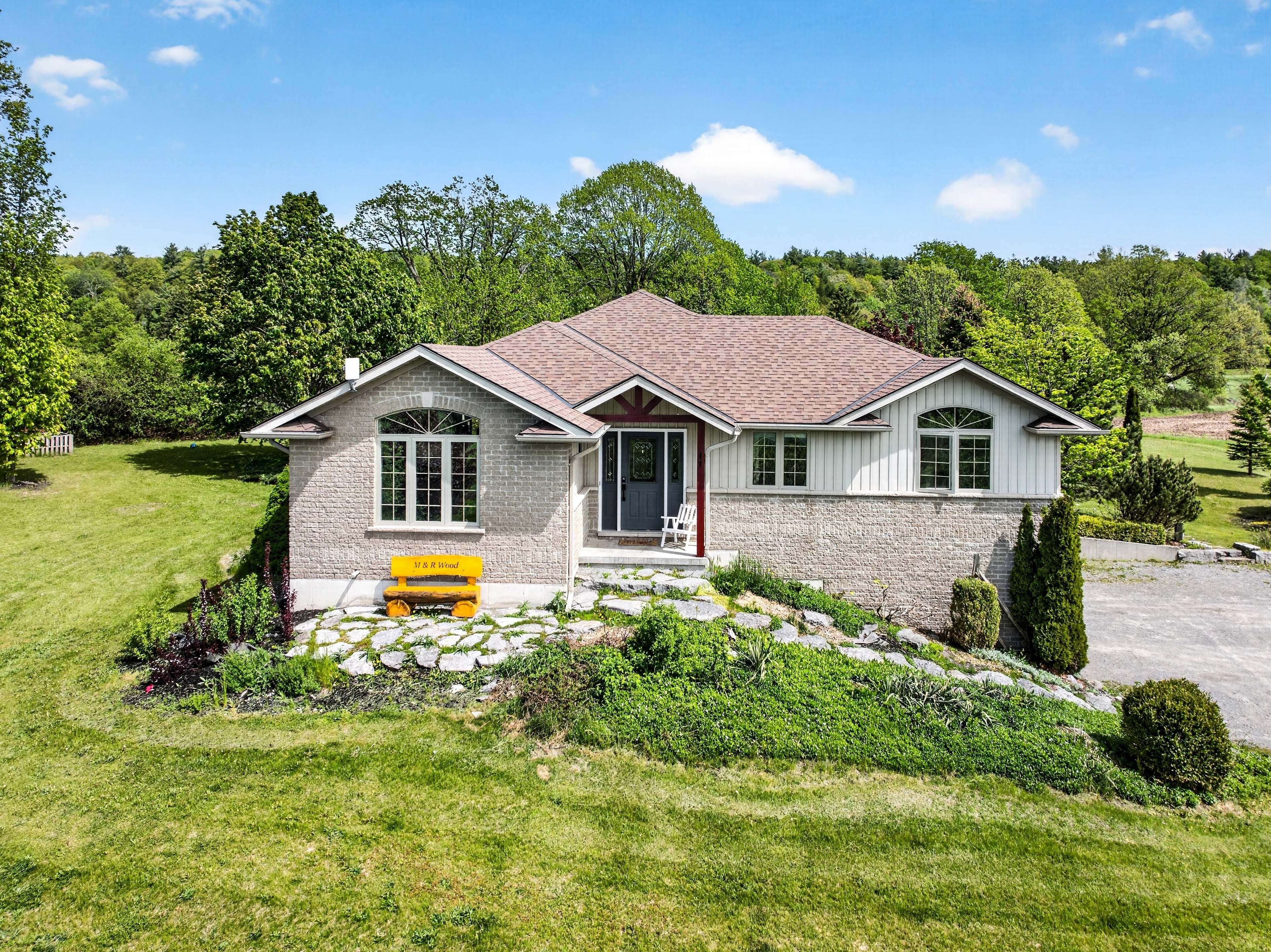 849 Oak Lake RD, Quinte West, ON K0K 3E0