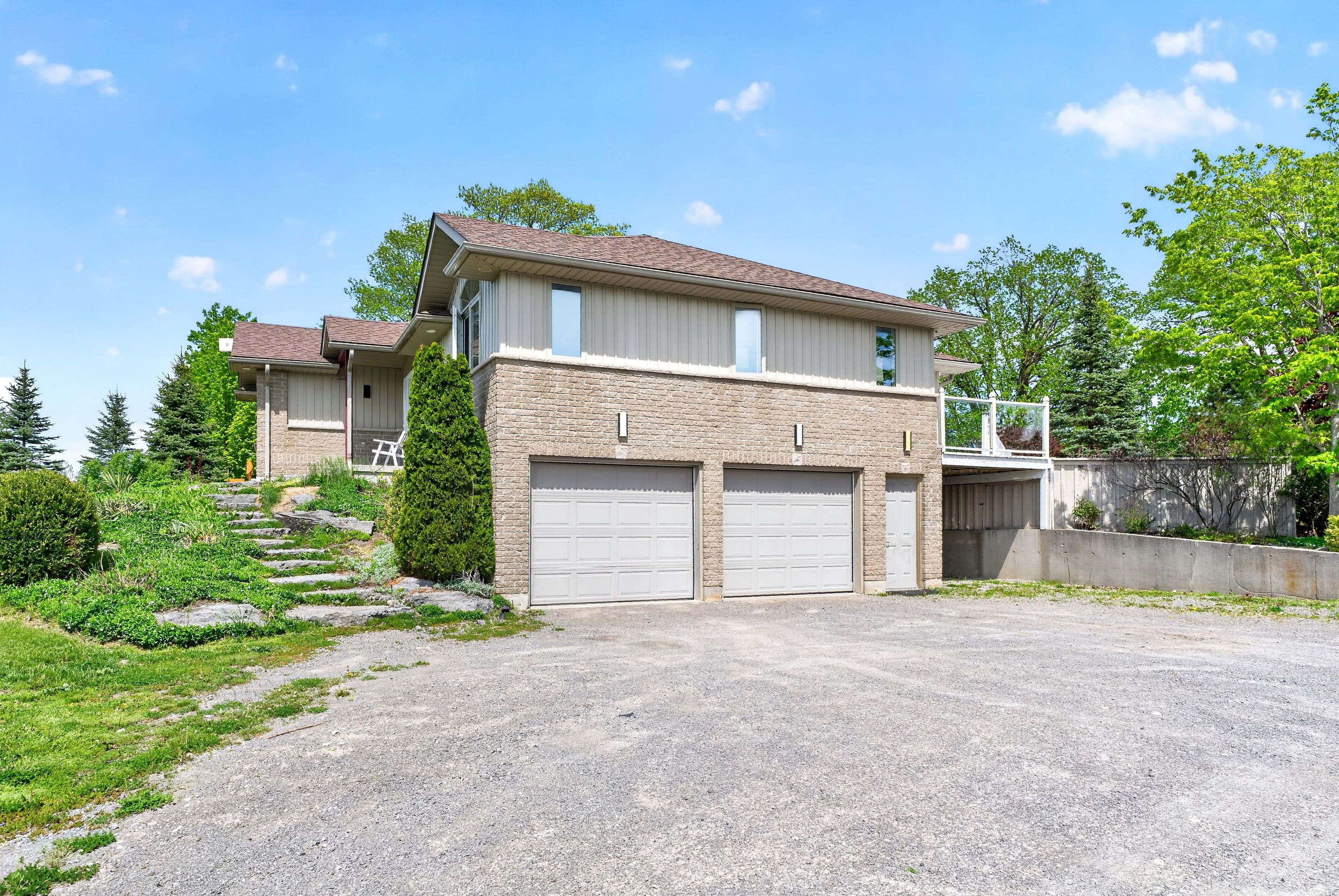 849 Oak Lake RD, Quinte West, ON K0K 3E0