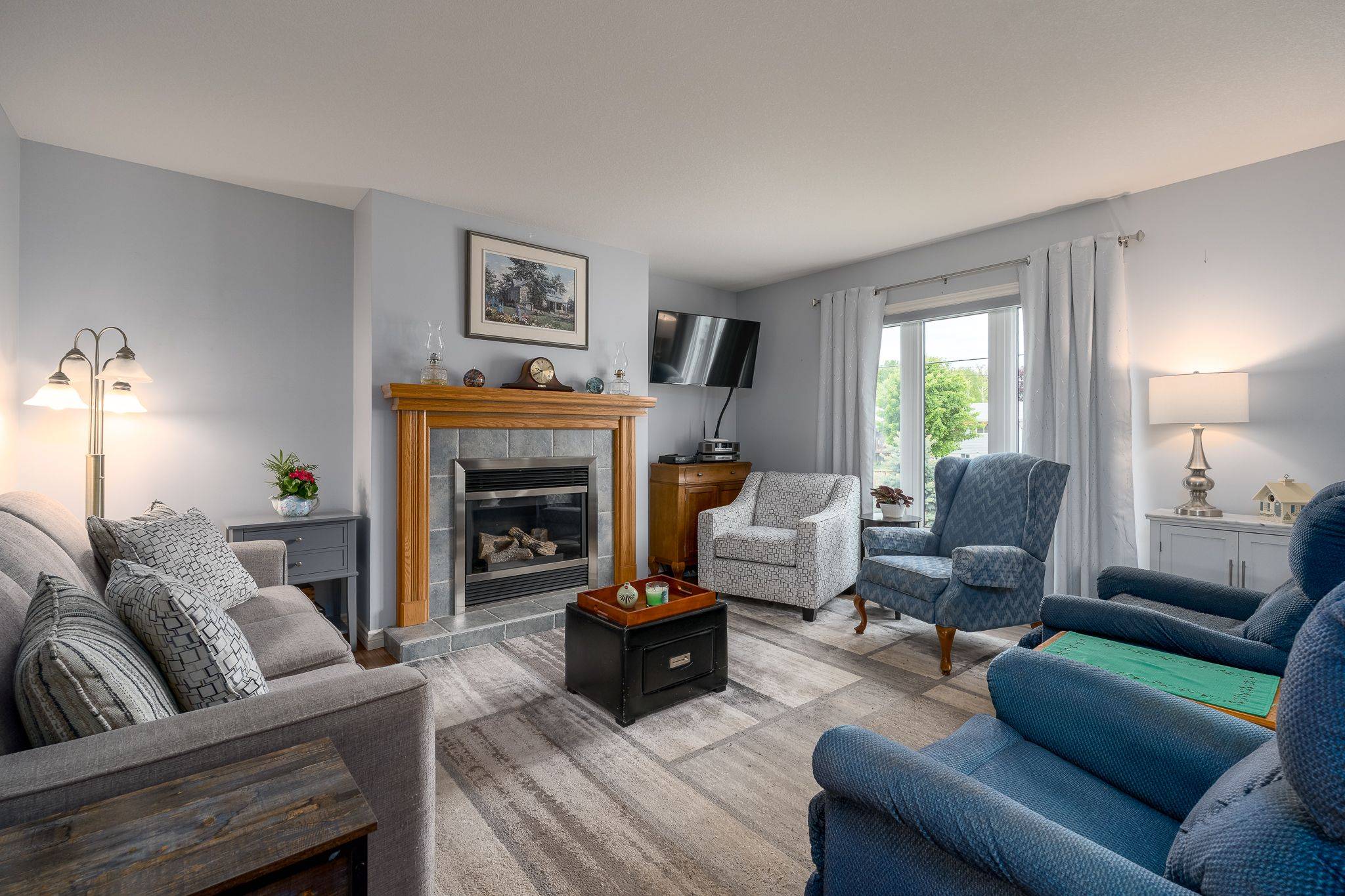 55 Seymour ST W, Centre Hastings, ON K0K 2K0