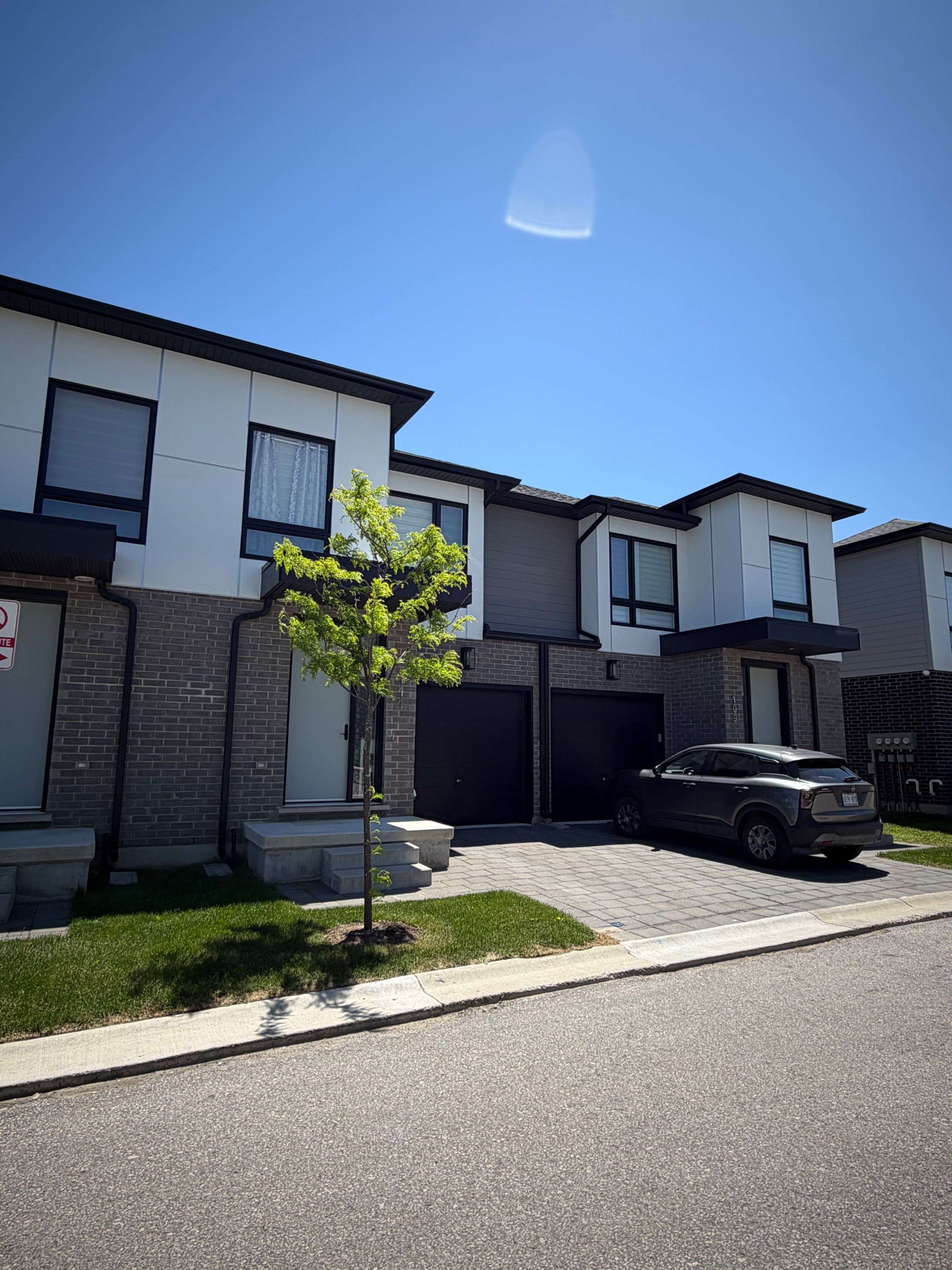 175 DOAN DR #111, Middlesex Centre, ON N0L 1R0