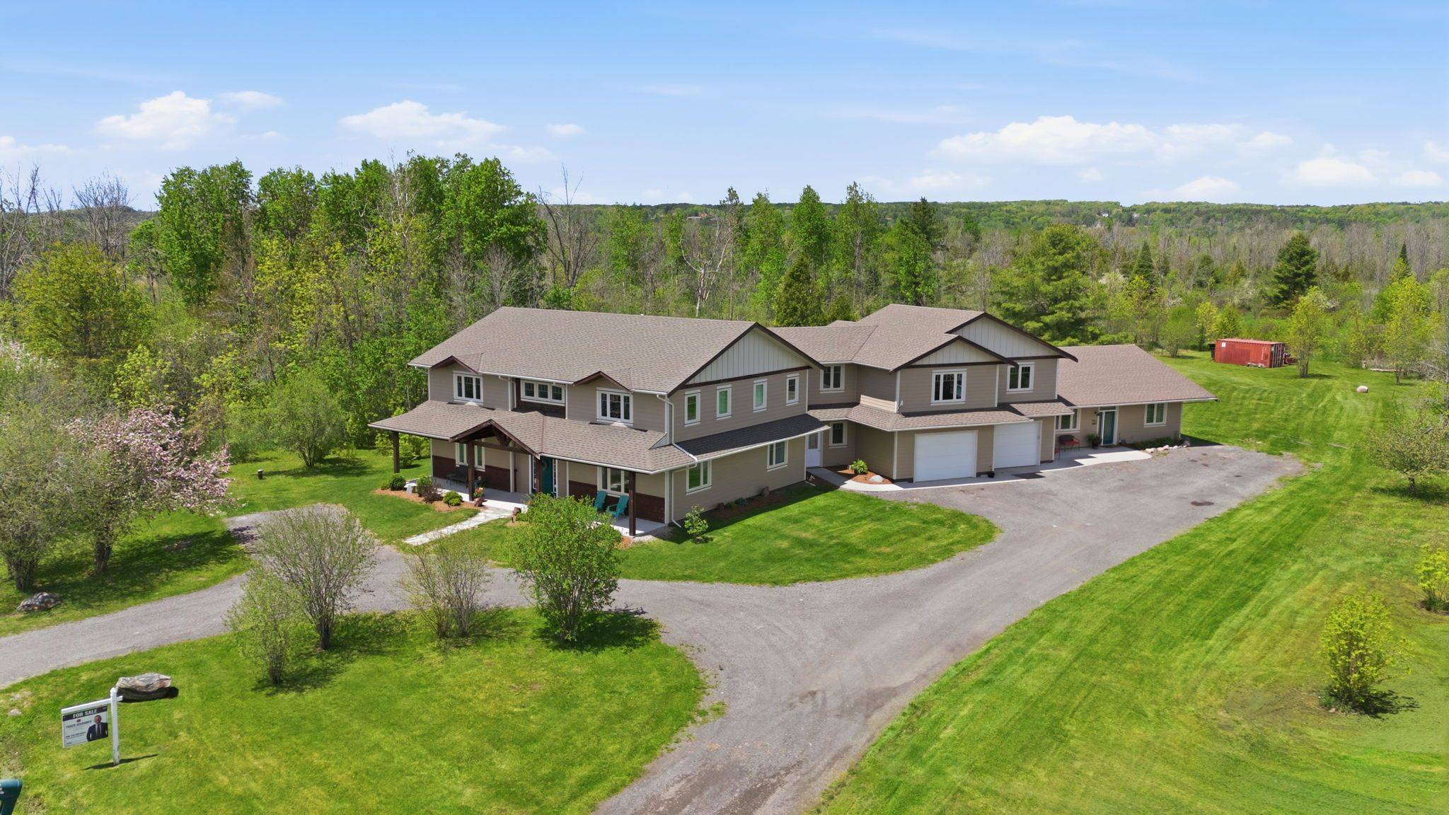 190 Lakeshore RD, Brighton, ON K0K 1H0