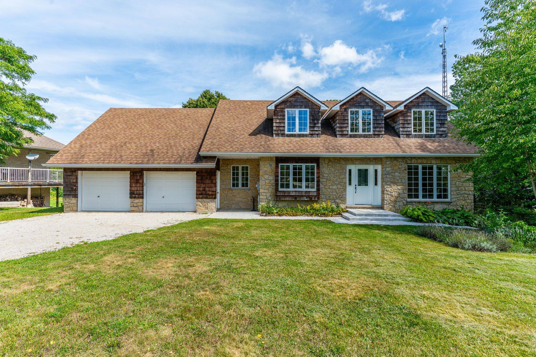 50 Everett RD, South Bruce Peninsula, ON N0H 2T0