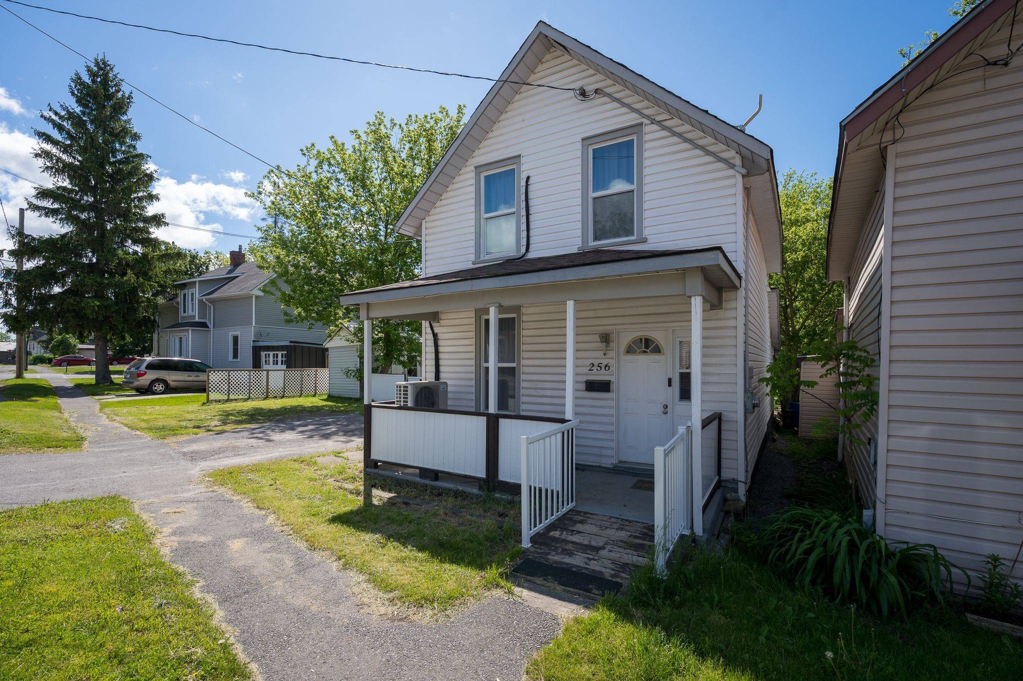 256 Dundas ST, Deseronto, ON K0K 1X0