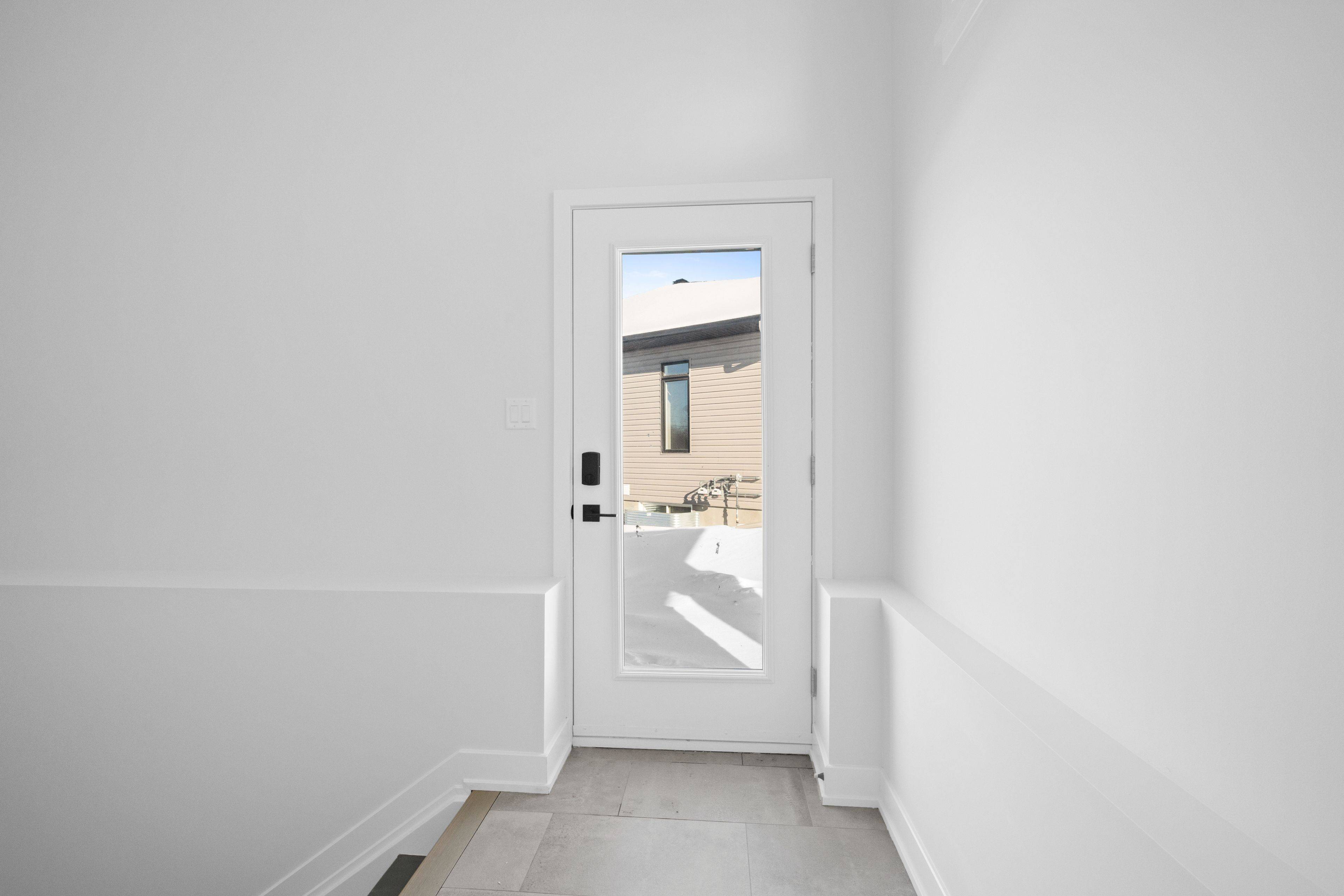 1102 Moore ST #2, Brockville, ON K6V 0H2