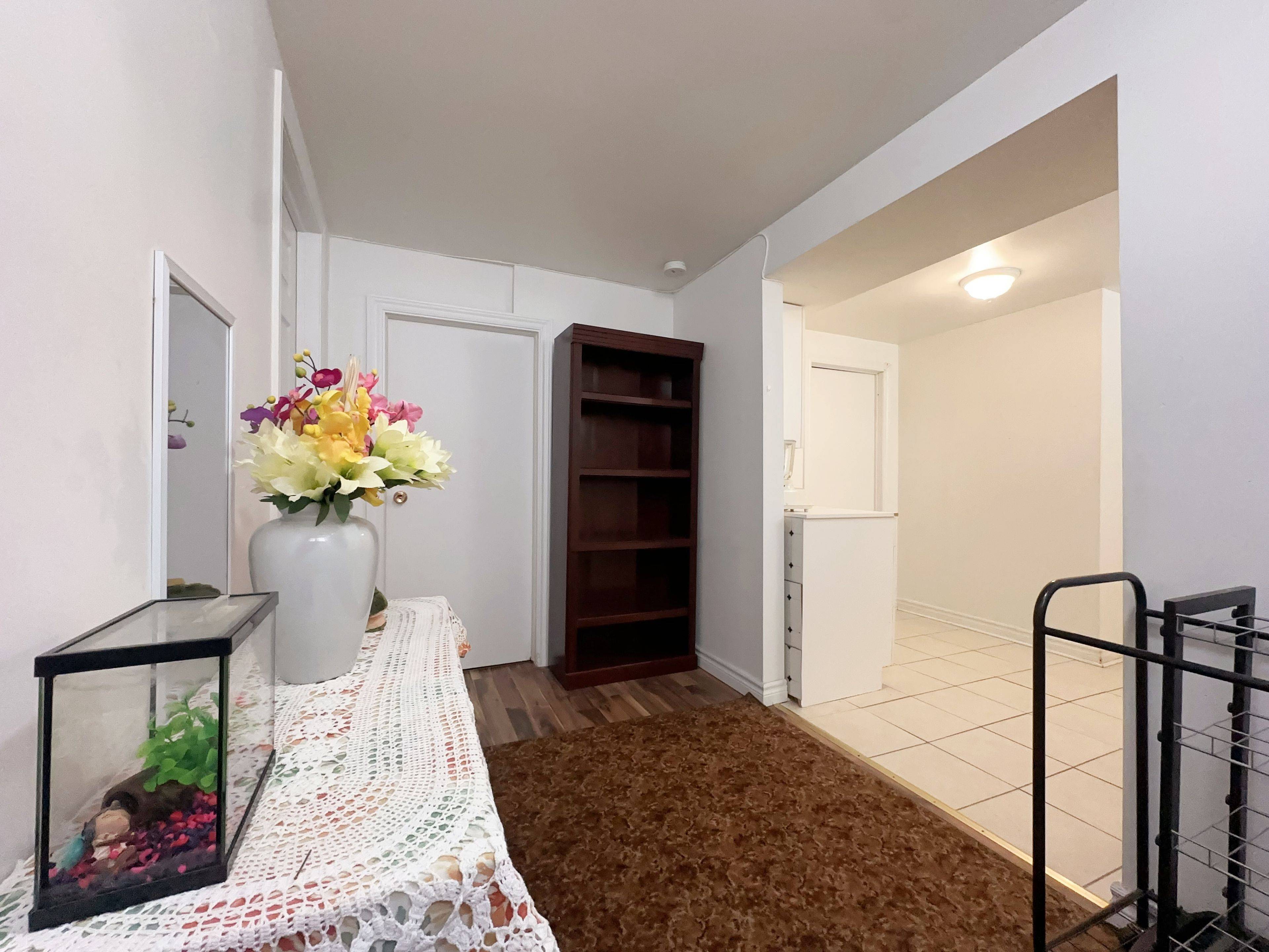 1236 Clyde AVE #2, Belair Park - Copeland Park And Area, ON K2C 1Y4
